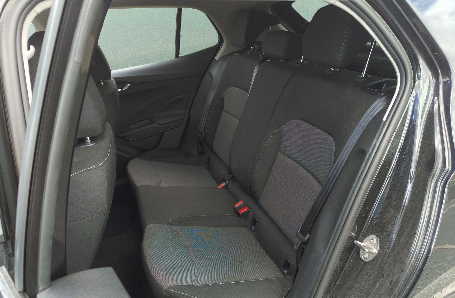 Škoda Fabia 1.0 TSI Selection DSG - foto 11