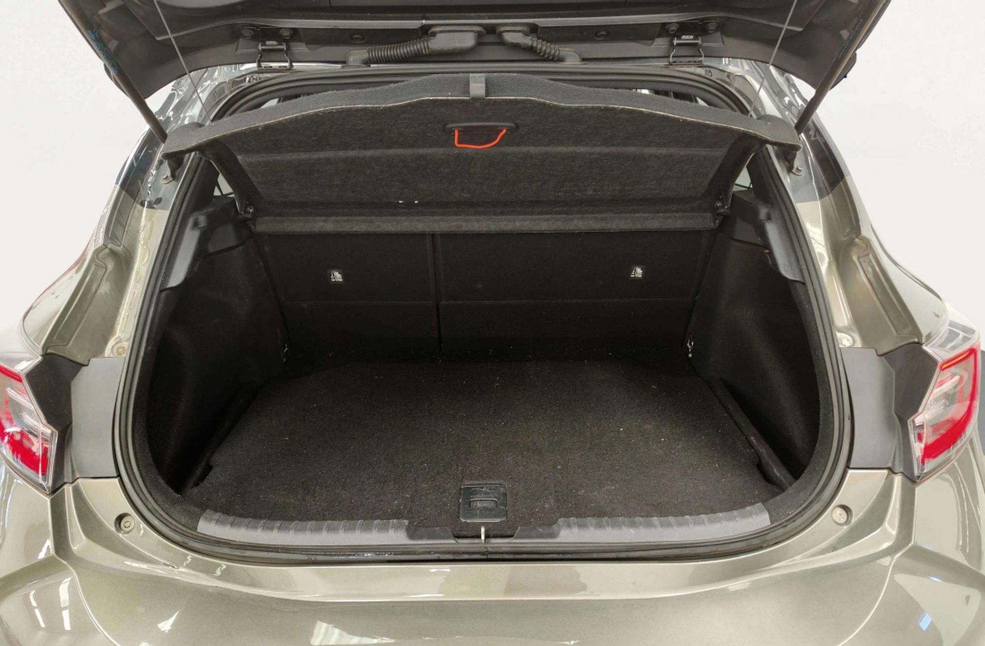 Toyota Corolla 180H Feel! E-CVT - foto 18