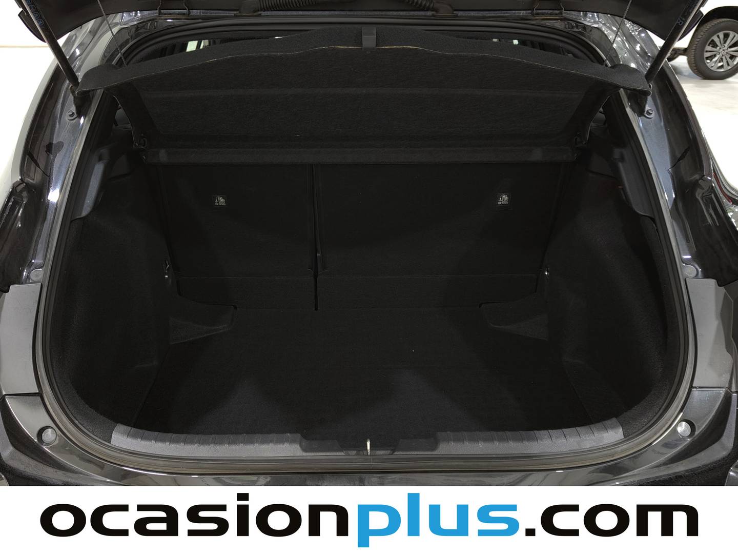 Fotos maletero Toyota Corolla Toyota Corolla 140H Style Edition (140 CV)