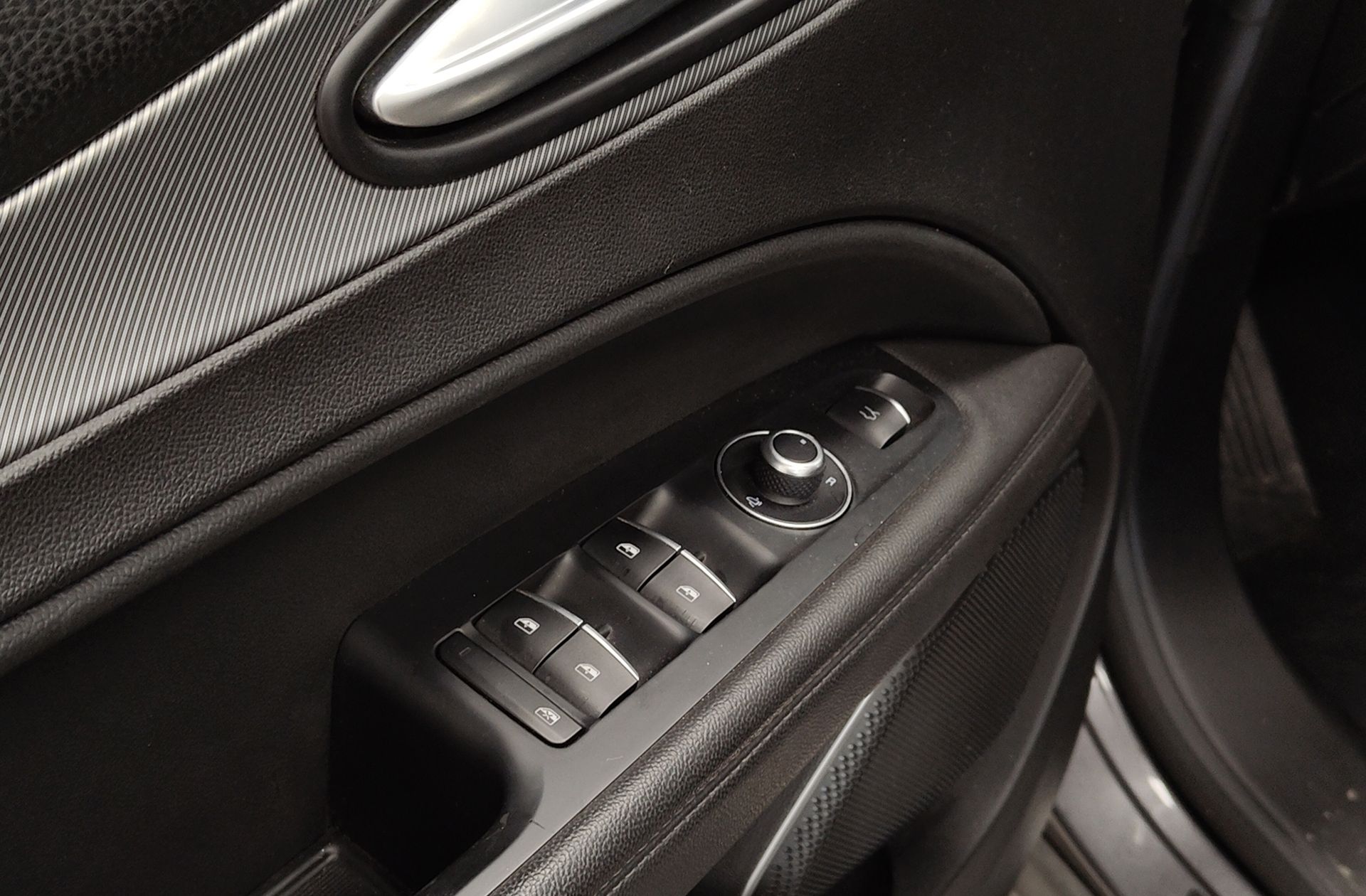 Alfa Romeo Stelvio 2.2 Diesel Sprint AWD - foto 39