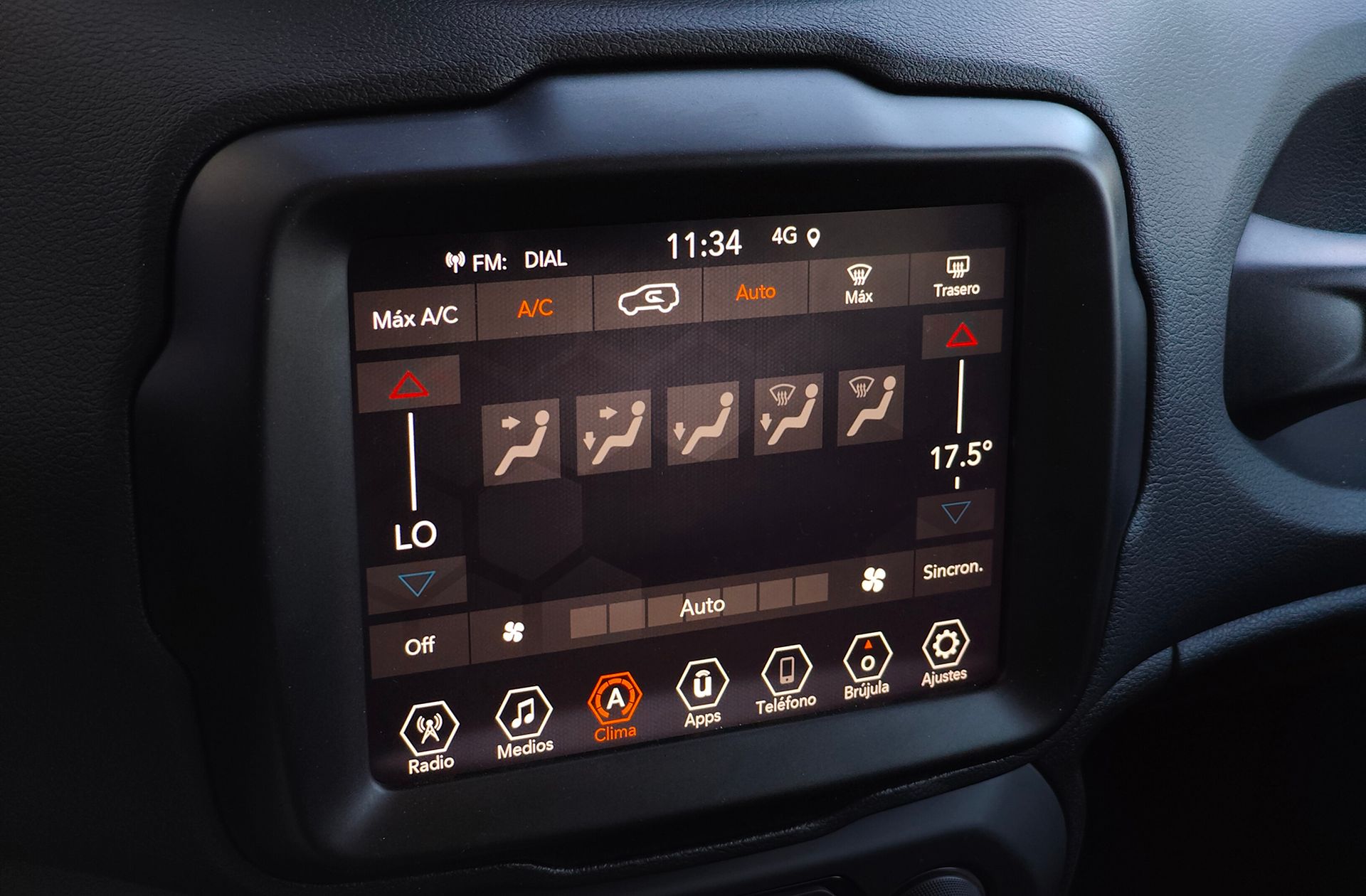Jeep Renegade 1.3 PHEV Upland 4xe - foto 31