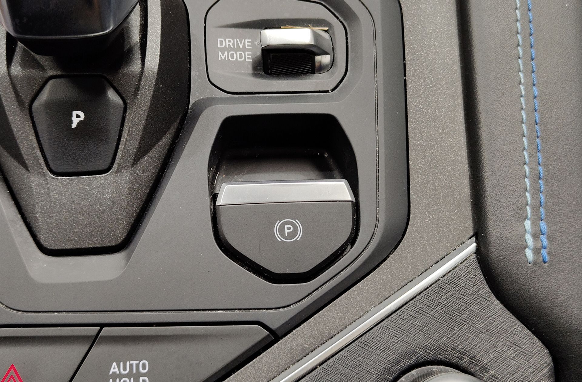 Lynk & Co 01 1.5 PHEV - foto 37