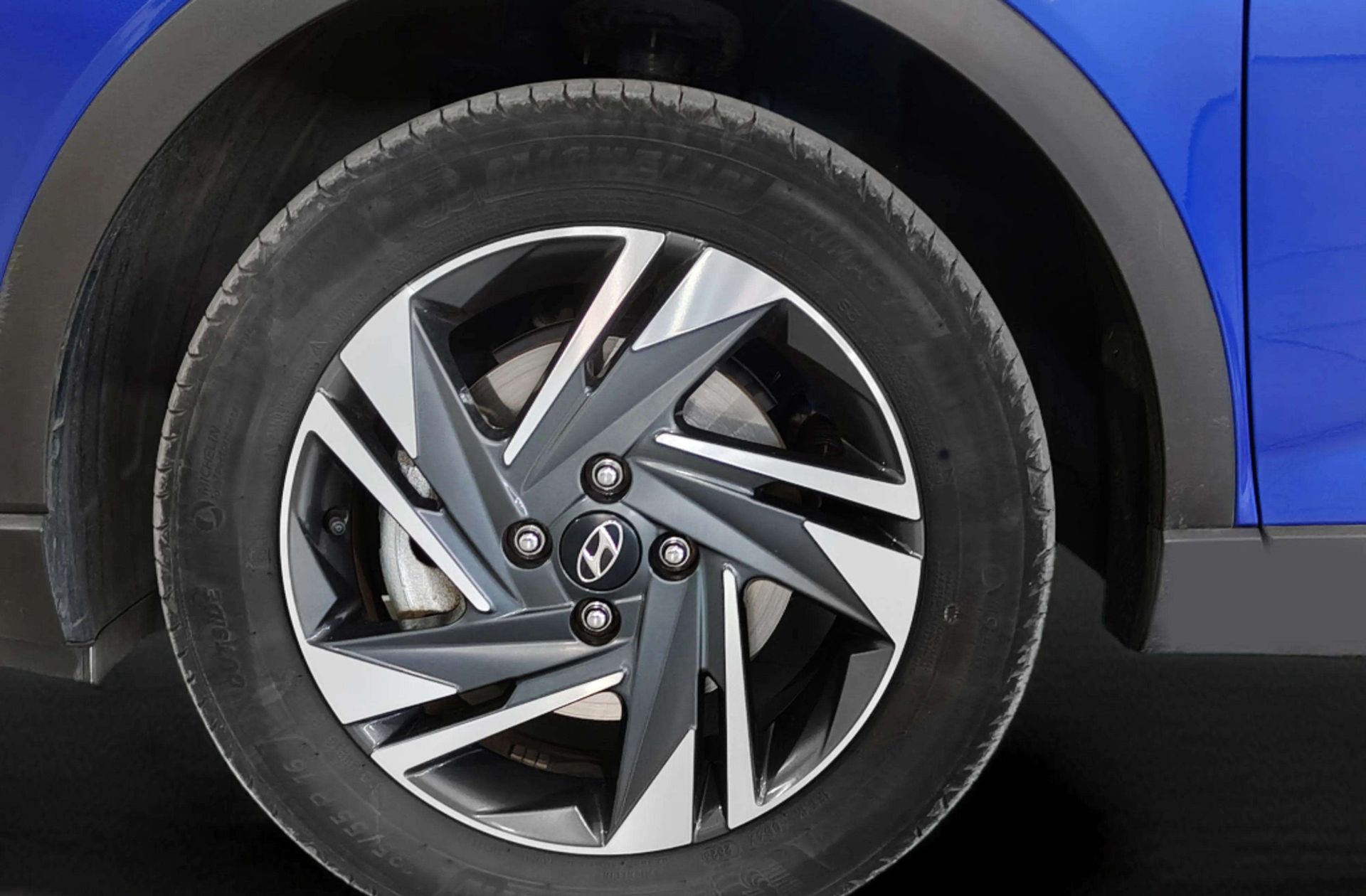 Hyundai Bayon 1.0 T-GDi 48V Maxx - foto 34