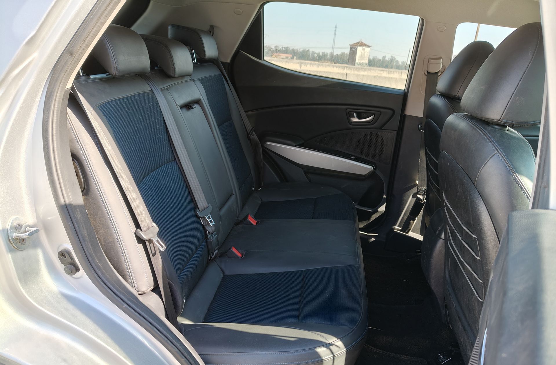 SsangYong Tivoli D16T Limited 4x2 - foto 15