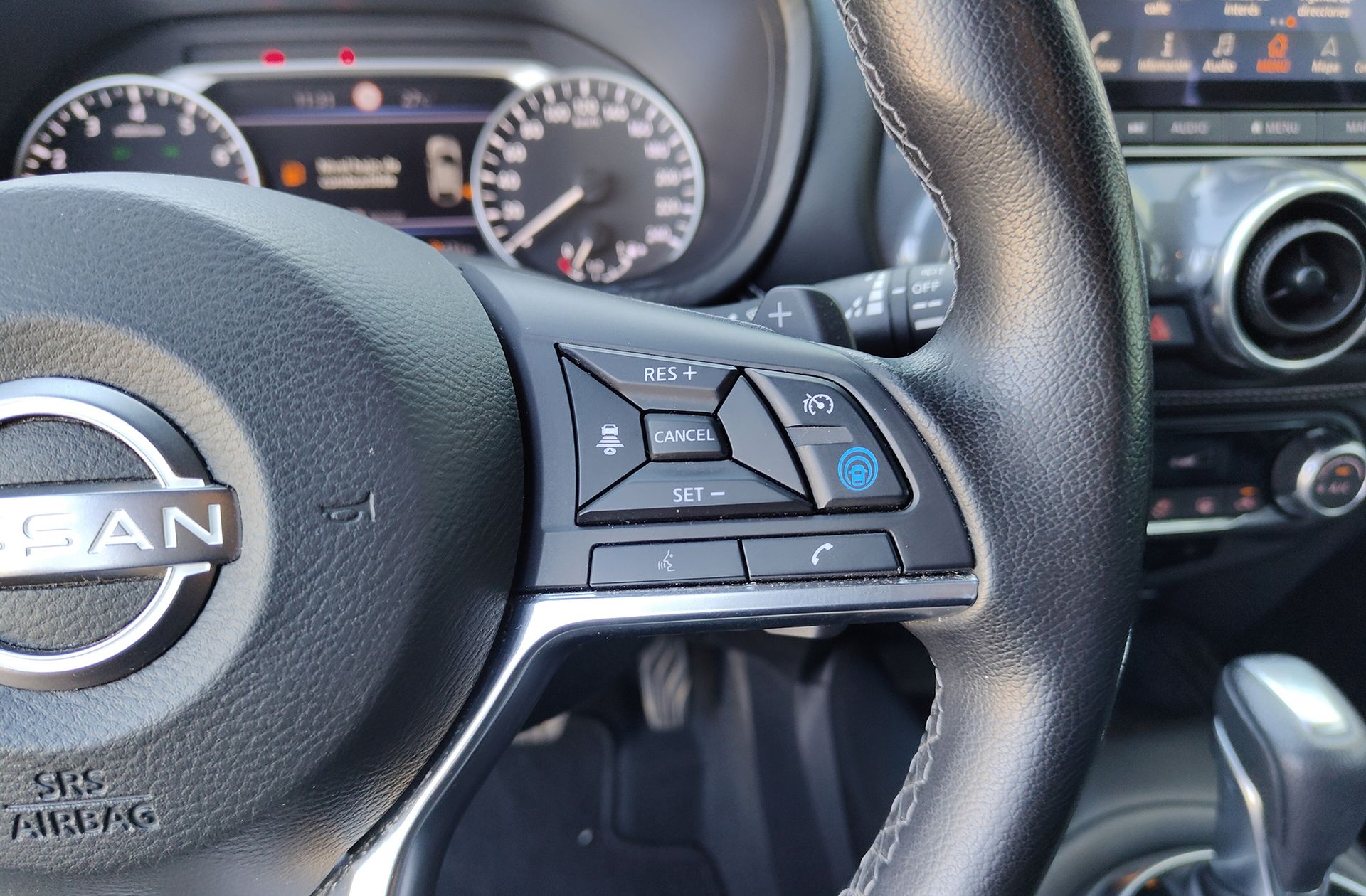 Nissan Juke DIG-T Tekna DCT - foto 26