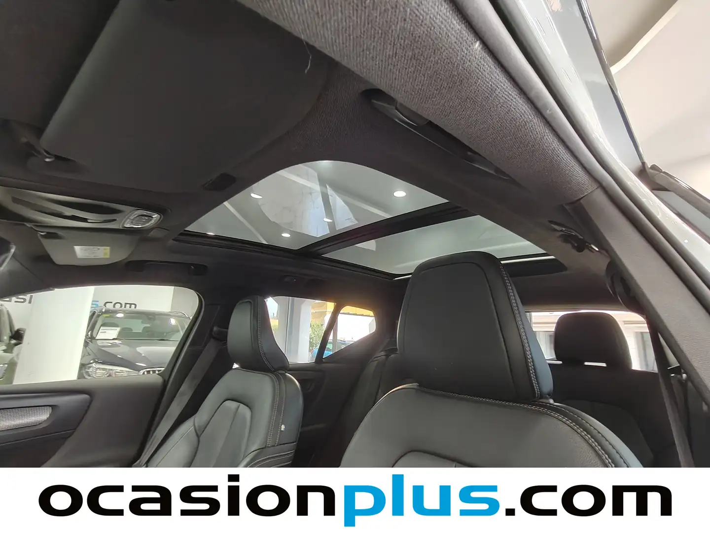 Foto Volvo XC40 Volvo XC40 T4 R-Design Auto (190 CV)