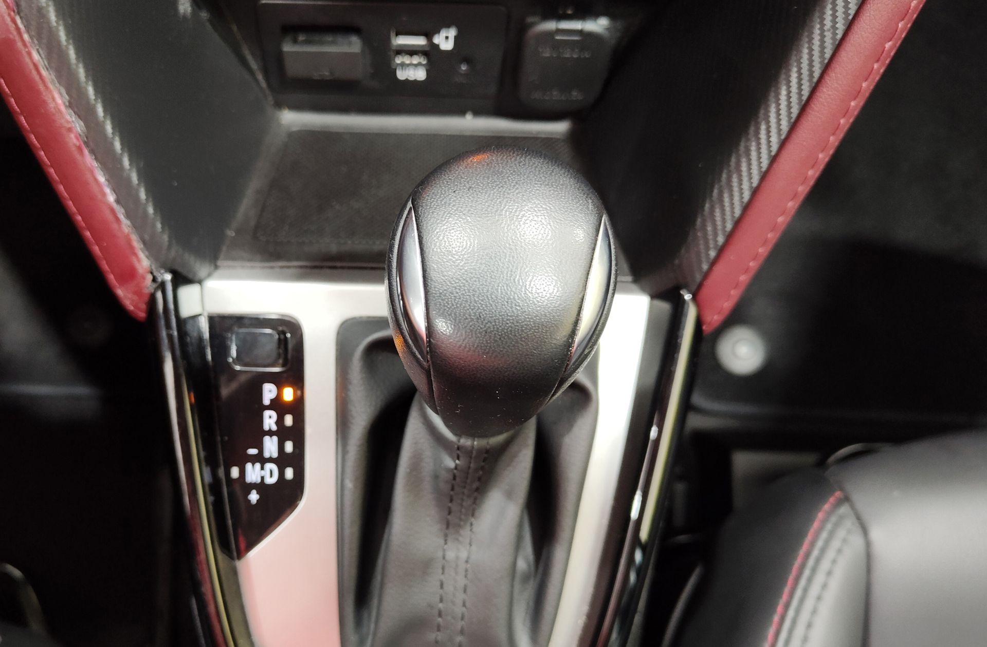 Mazda CX-3 2.0 Skyactiv GE Luxury 2WD - foto 5