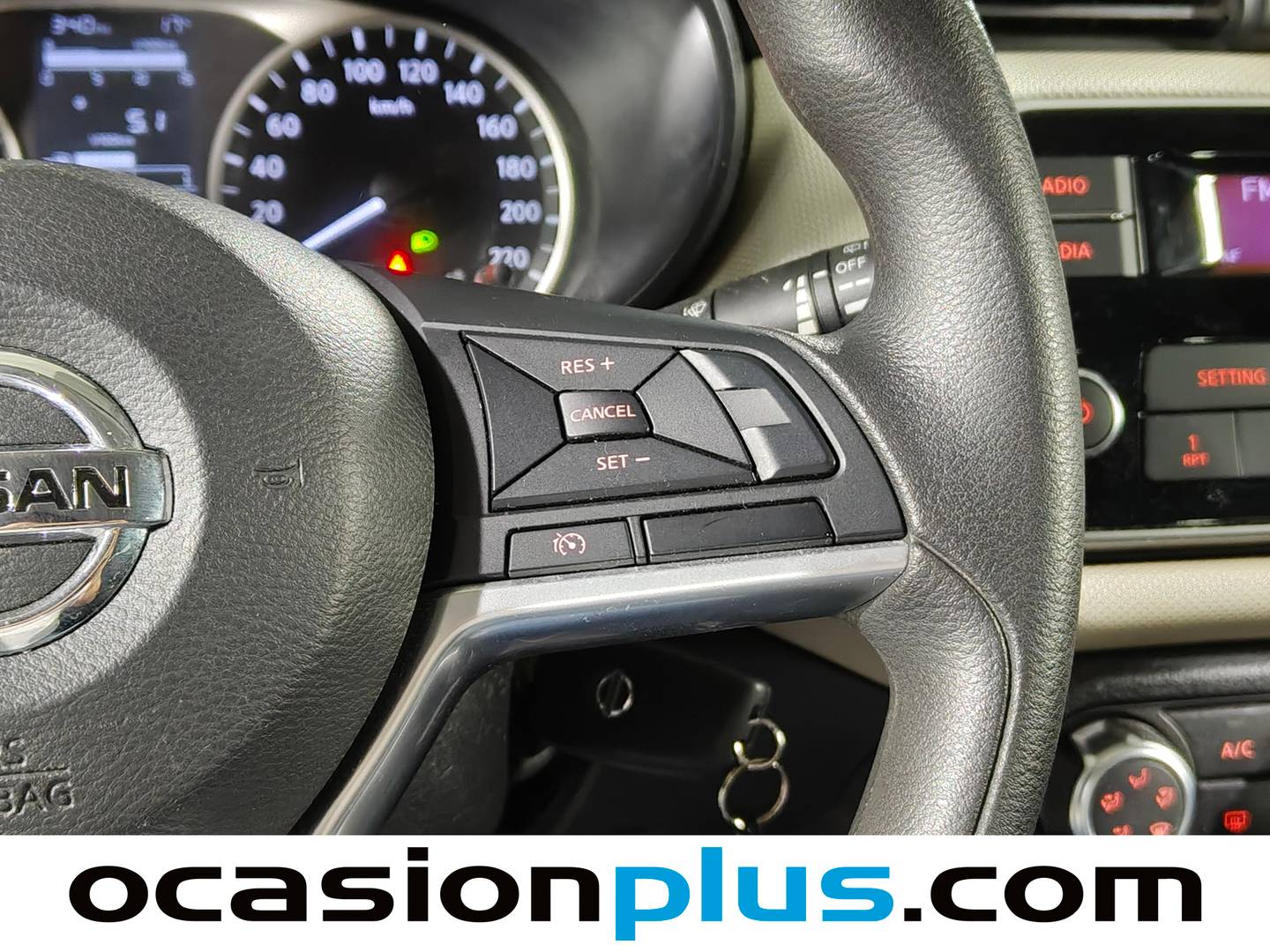 Equipamiento del Nissan Micra Nissan Micra 1.5 dCi S&S Visia+ (90 CV)