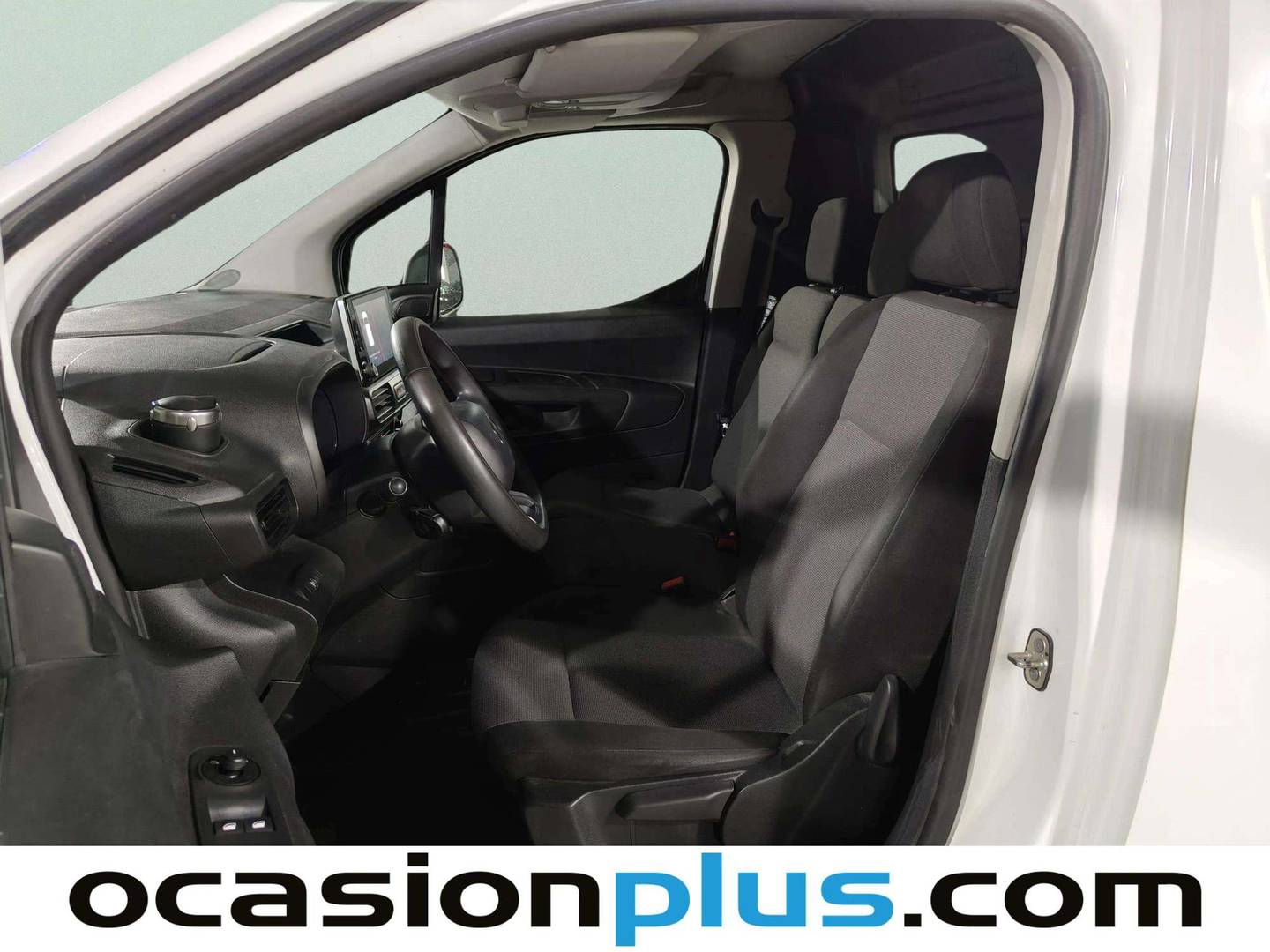 Foto asientos delanteros Citroën Berlingo Citroën Berlingo Furgon BlueHDi 100 Club Talla M (102 CV)