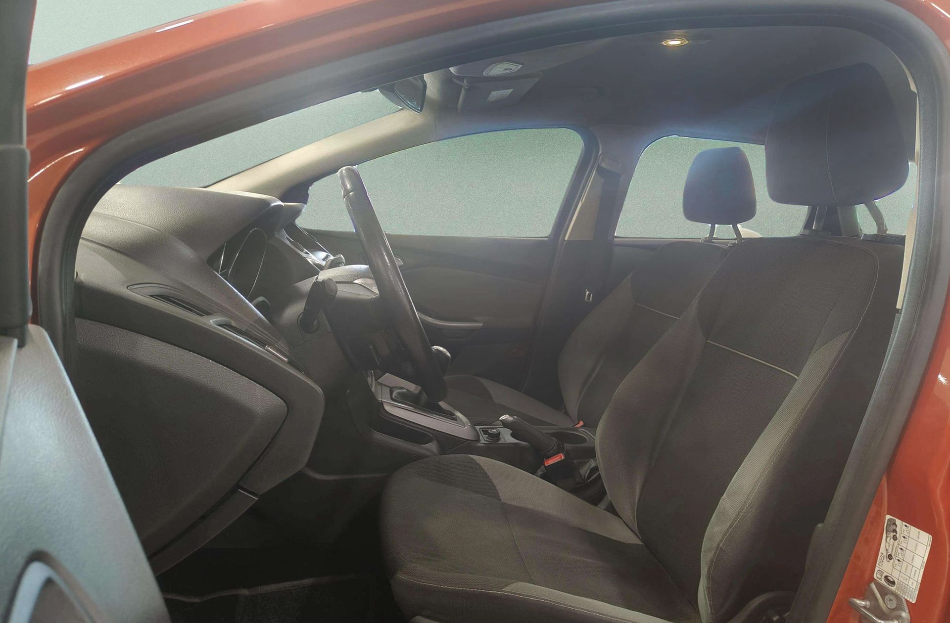 Ford Focus Sportbreak 1.6 TI-VCT Trend - foto 8