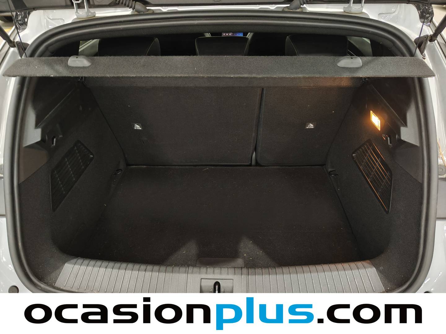 Foto Renault Megane E-Tech Renault Megane Iconic E-Tech Híbrido EV60 Super Charge (218 CV)