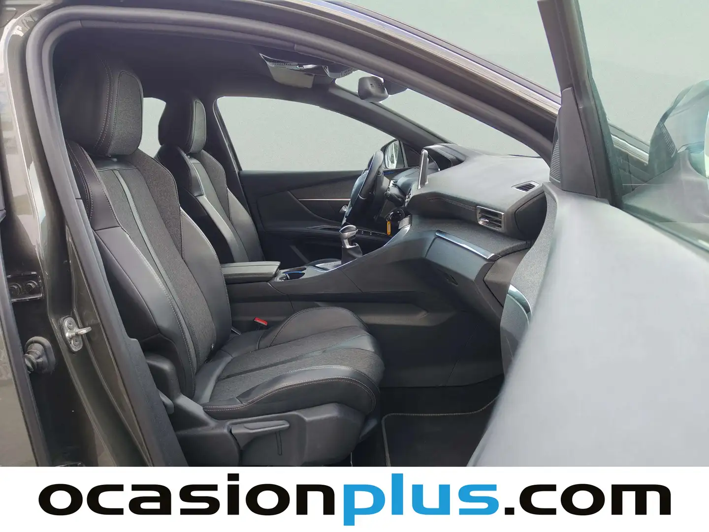 Foto Peugeot 3008 Peugeot 3008 PureTech 130 S&S GT Line (130 CV)