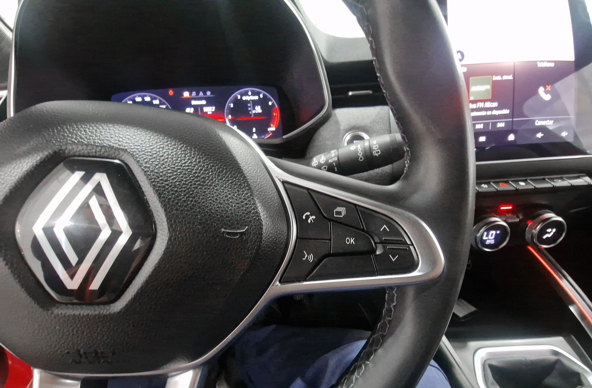 Renault Clio Techno TCe - foto 30