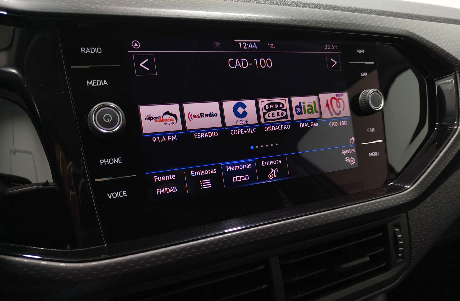 Volkswagen T-Cross Advance 1.0 TSI - foto 33