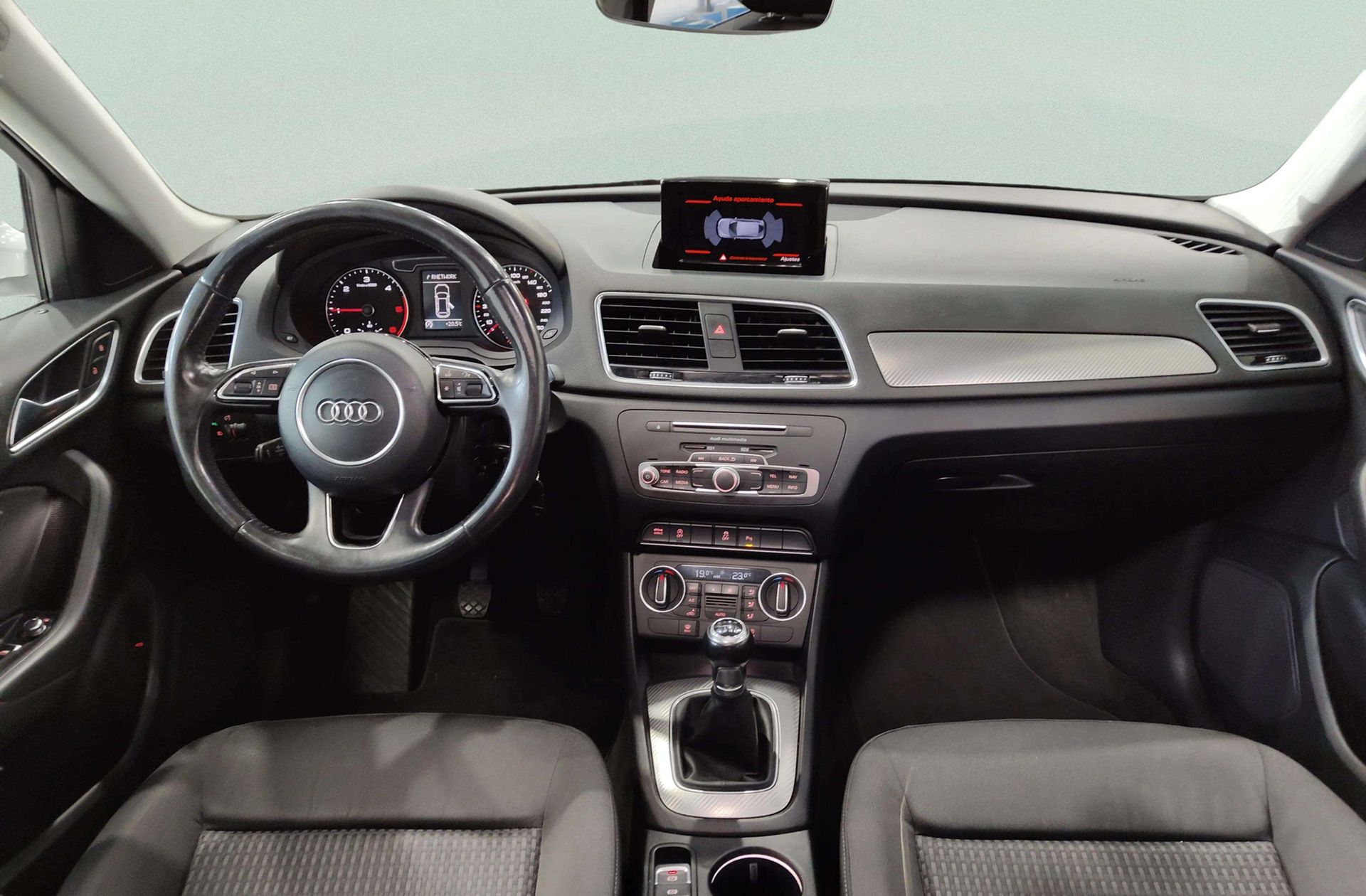 Audi Q3 design edition 2.0 TDI - foto 7