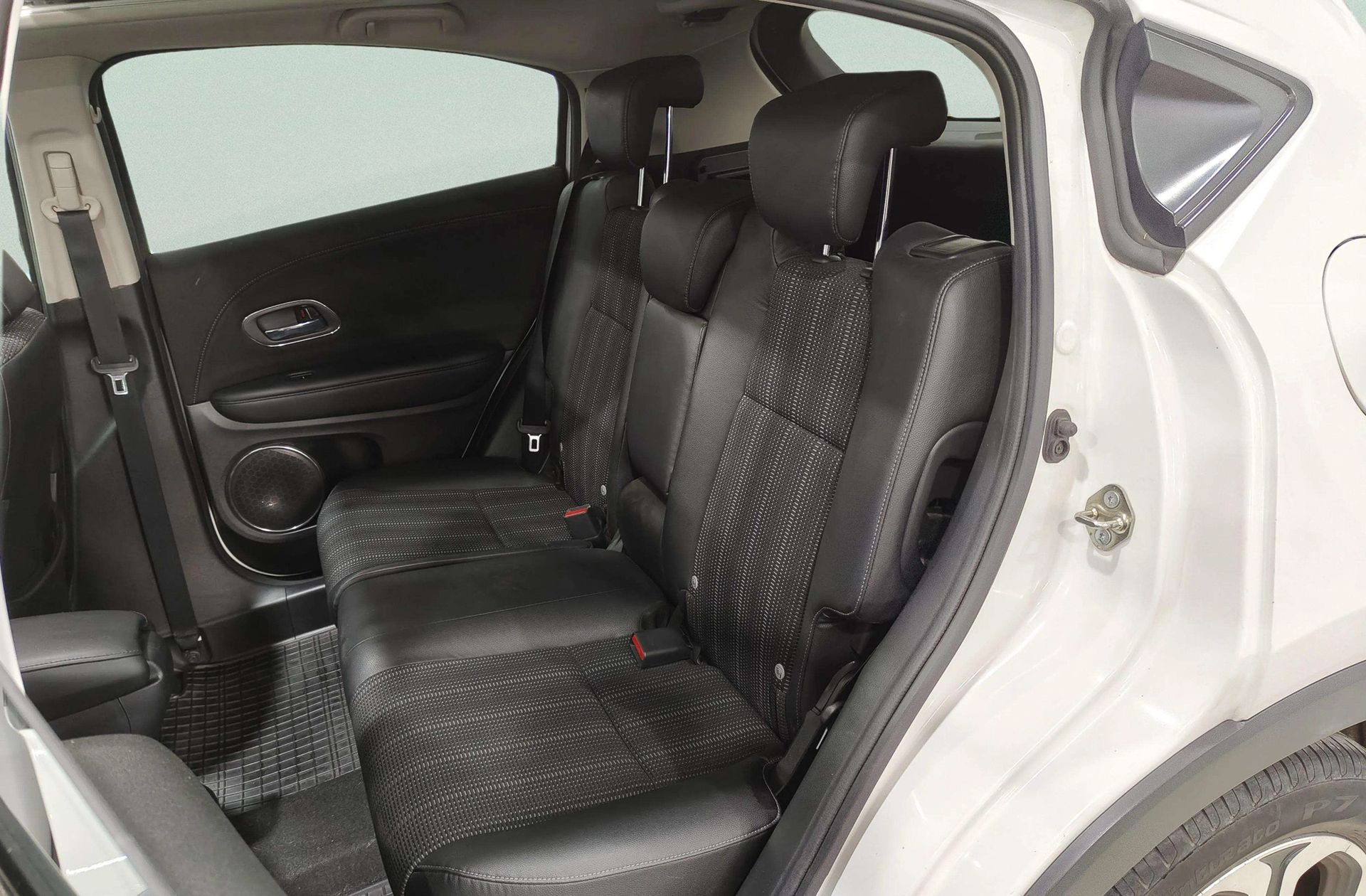 Honda HR-V 1.6 i-DTEC Executive - foto 13