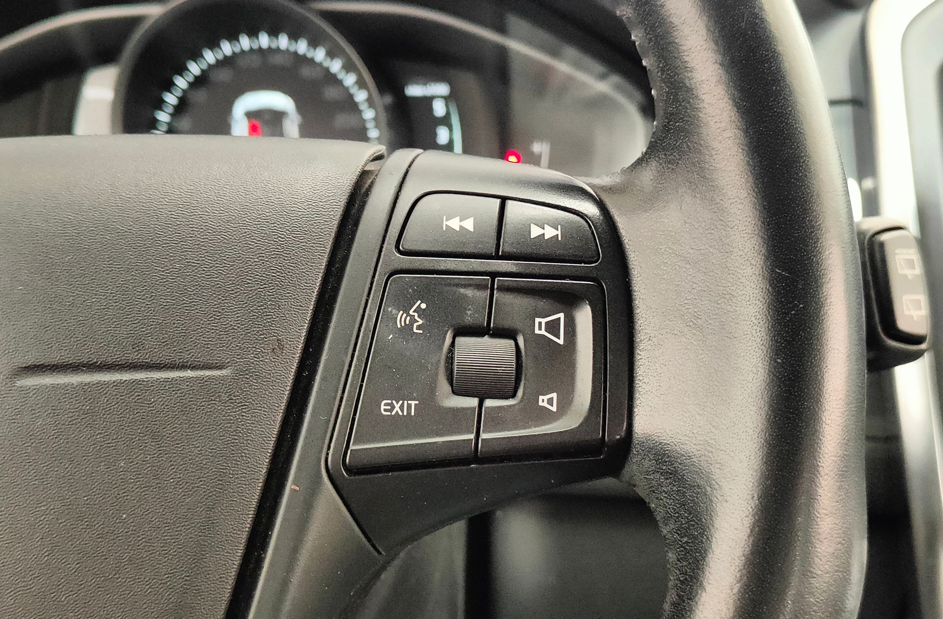 Volvo XC60 D3 Kinetic - foto 24