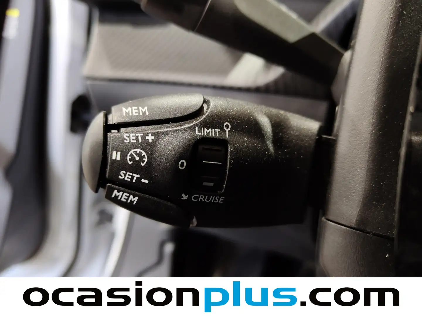 Foto Peugeot 2008 Peugeot 2008 PureTech 100 S&S Allure (100 CV)