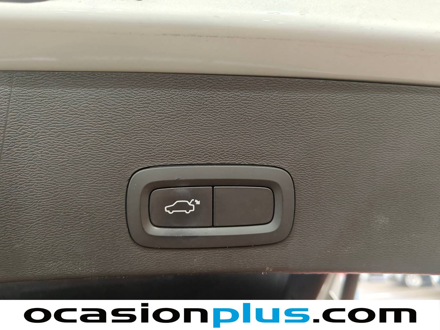 Acabados Volvo XC40 Volvo XC40 D3 Business Plus (150 CV)