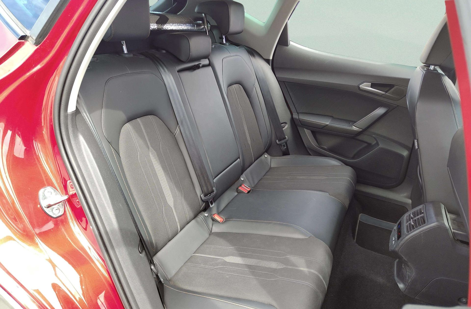 Cupra Formentor 1.5 TSI DSG - foto 17