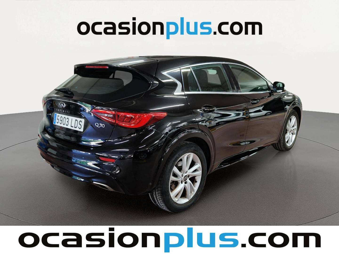 Foto trasera Infiniti Q30 Infiniti Q30 1.6T Premium (122 CV) derecha