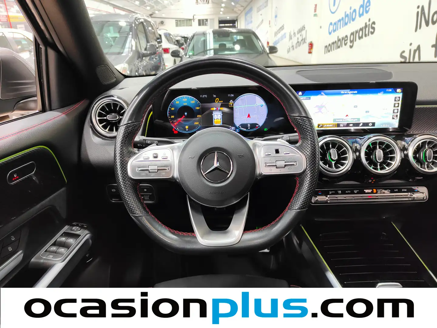 Foto Mercedes GLB Mercedes-Benz GLB 200 (163 CV) AMG Pack