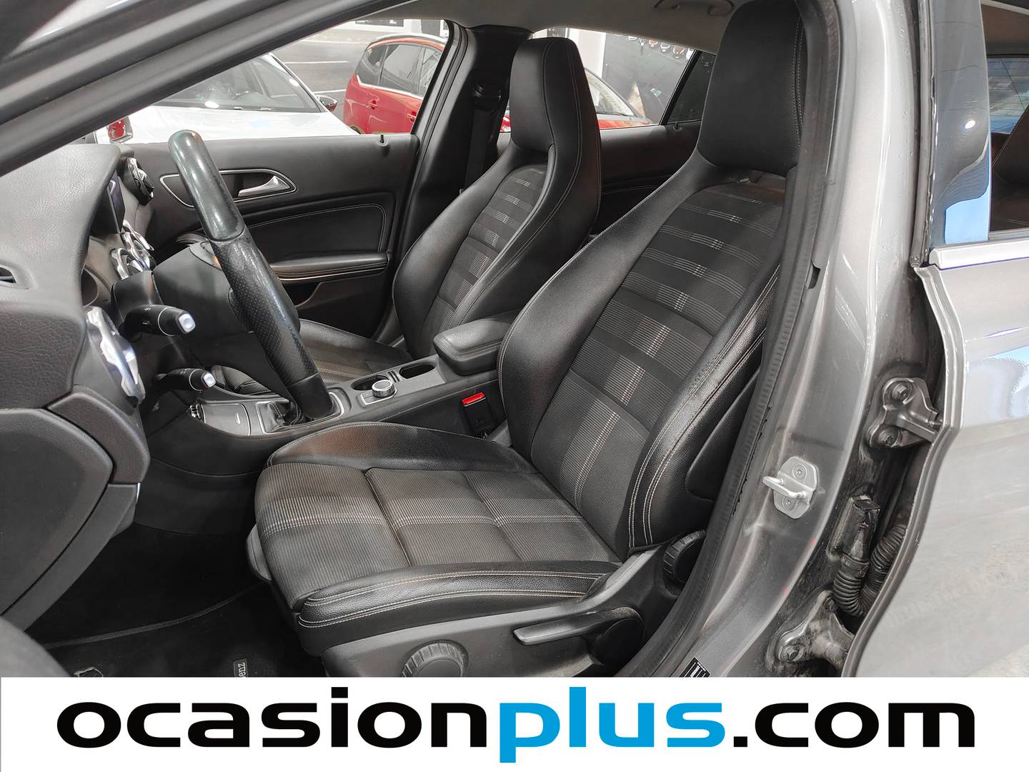 Foto asientos delanteros Mercedes GLA Mercedes GLA 180 (122 CV)