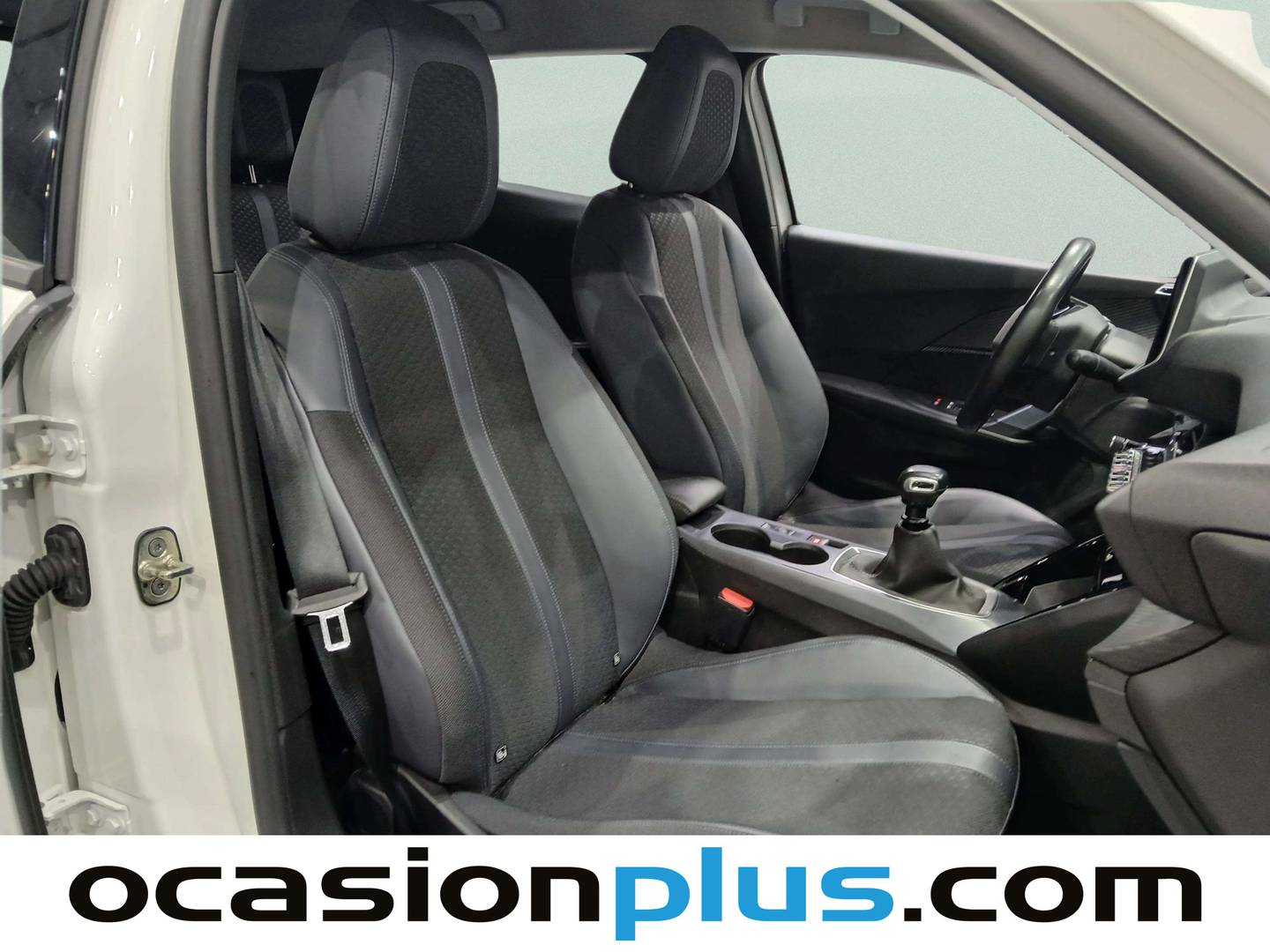 Foto Peugeot 2008 Peugeot 2008 BlueHDi 110 Allure Pack (110 CV)