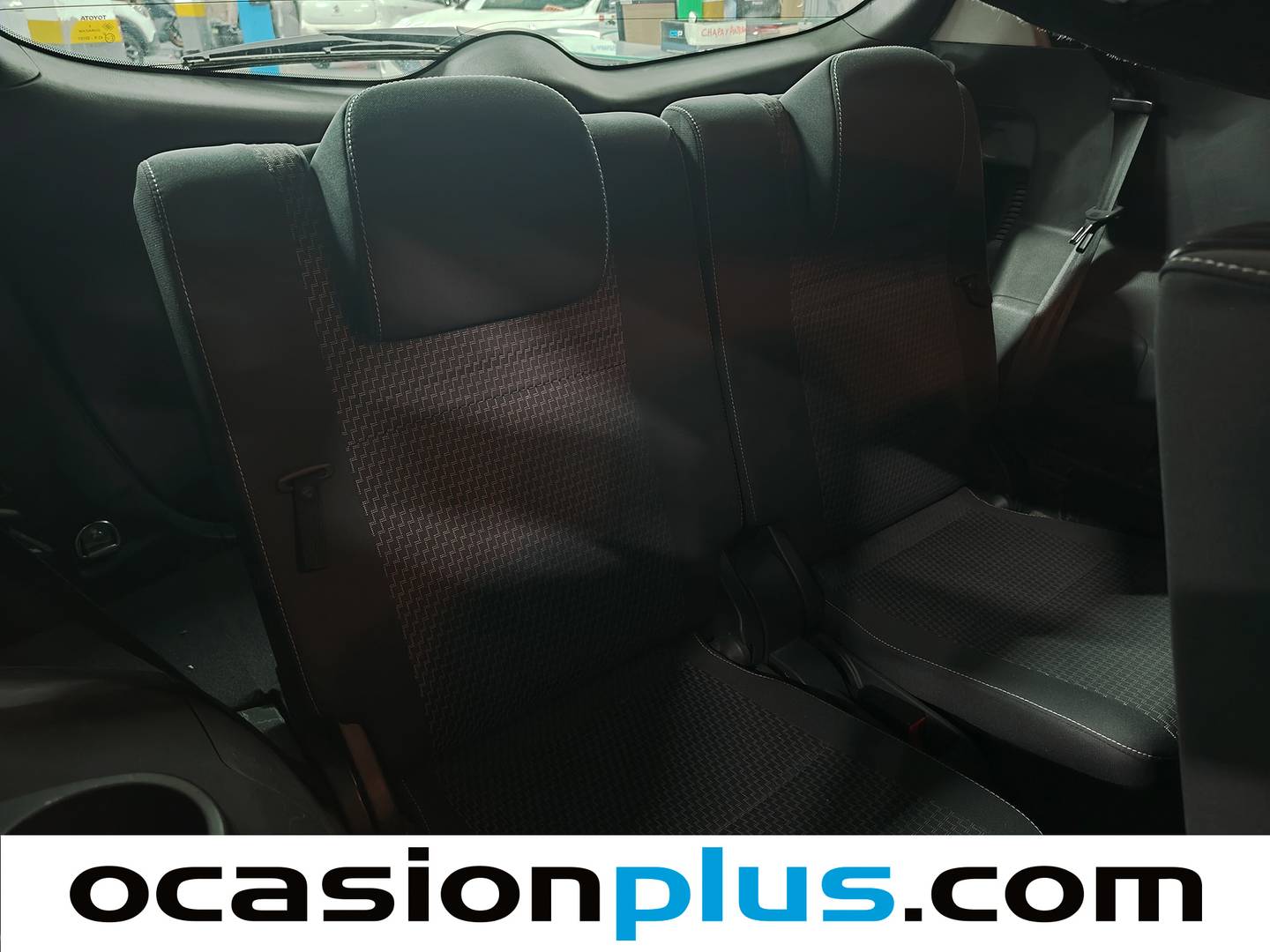 Extras y acabados del Toyota Verso Toyota Verso 115D Advance (112 CV) 7 Plazas