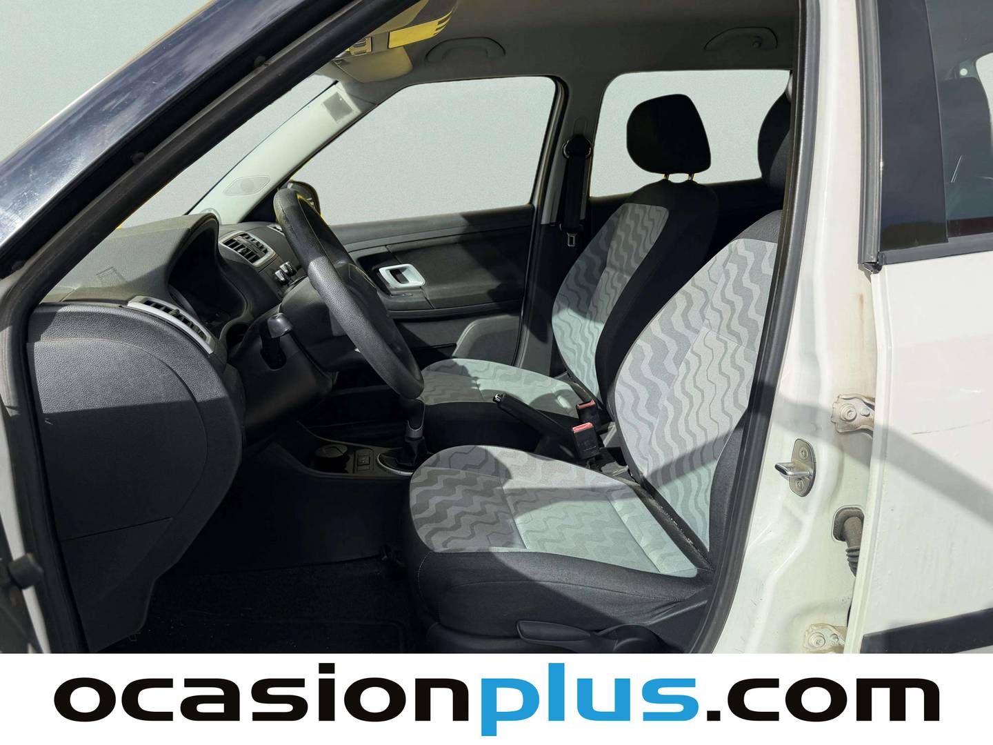 Foto Skoda Fabia Skoda Fabia 1.2 Young (60 CV)