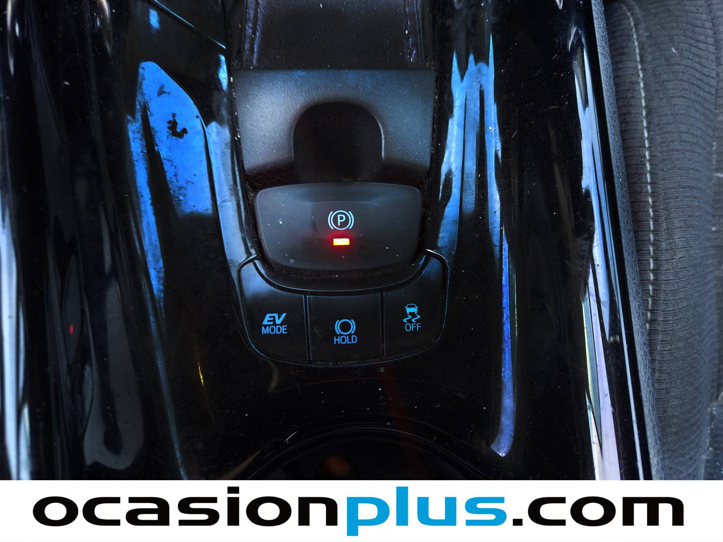 Foto Toyota C-HR Toyota C-HR 1.8 125H Style Plus  (122 CV)