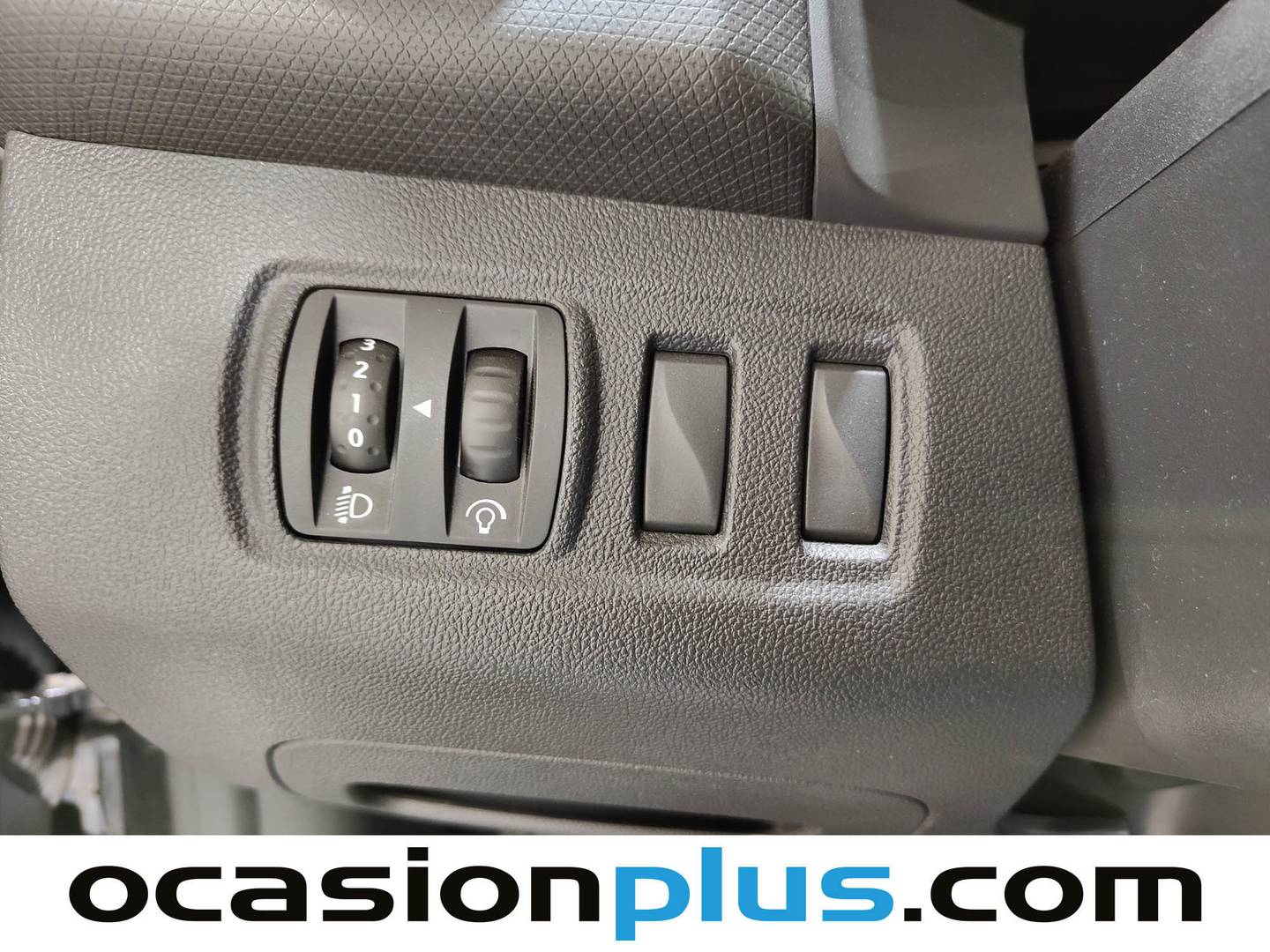 Renault Clio Renault Clio Limited 1.2 16v (75 CV) de segunda mano