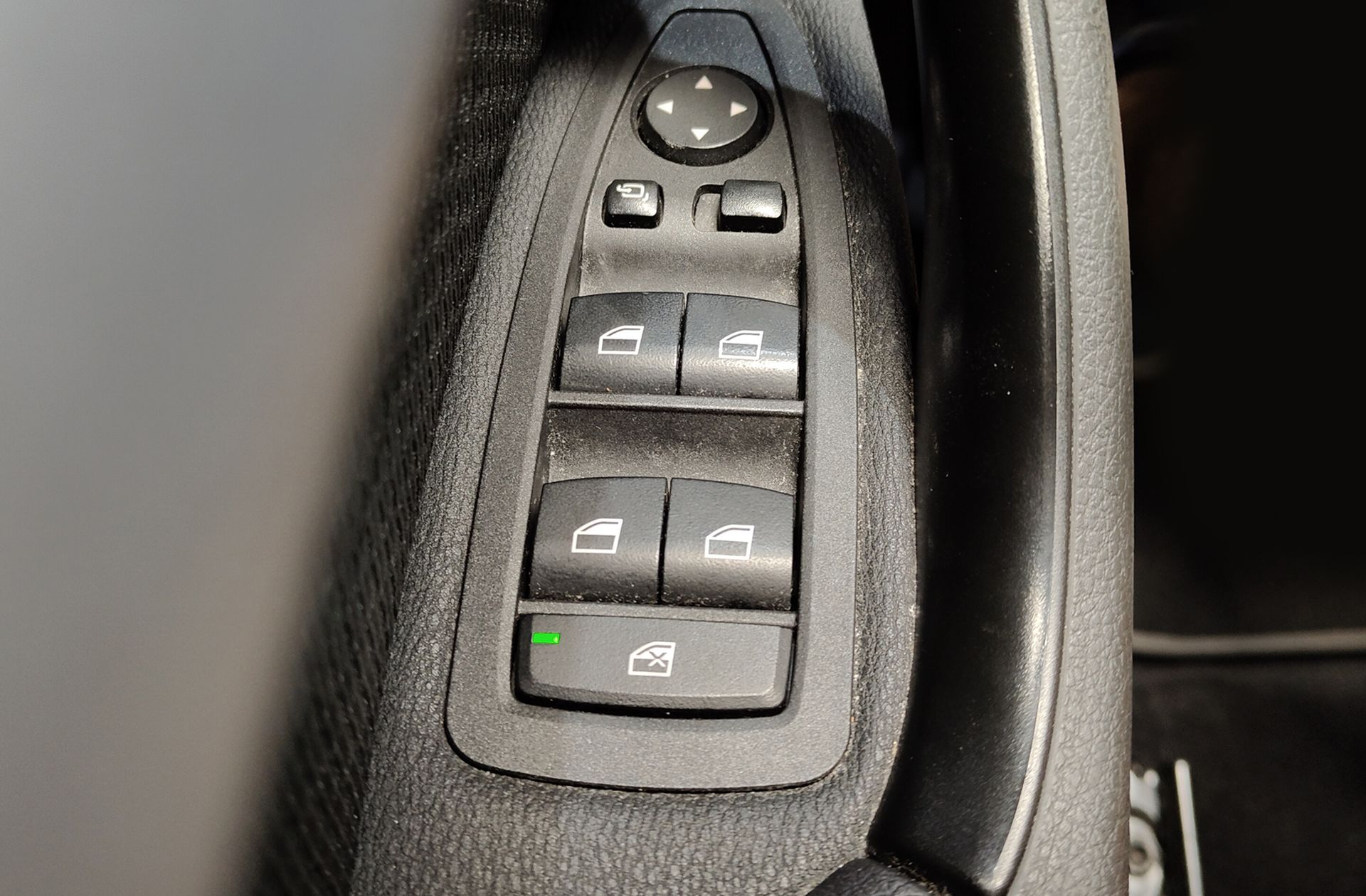 BMW X2 sDrive18d Business - foto 40