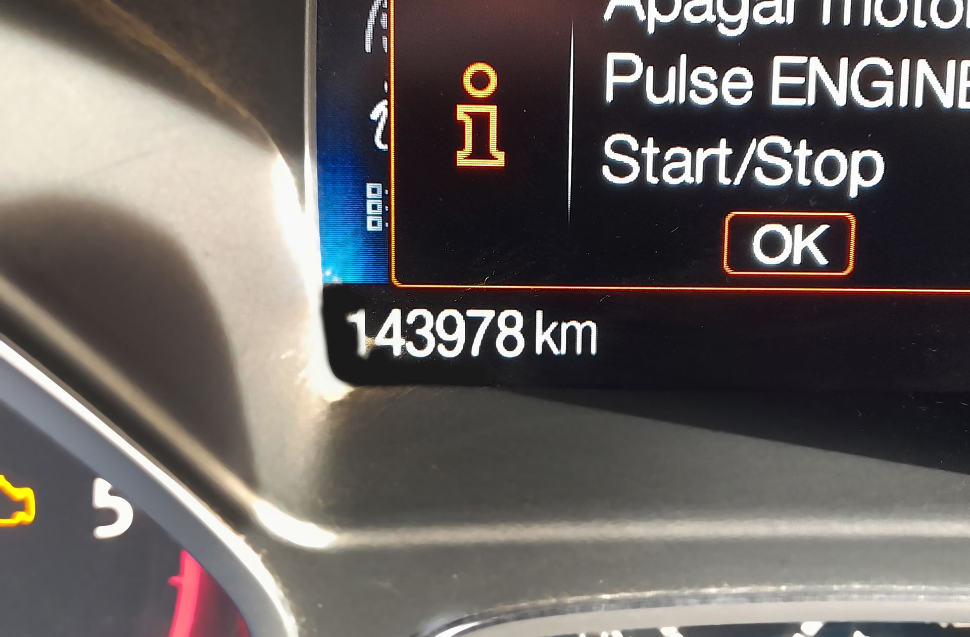 Ford Kuga 2.0 TDCi Titanium 4x4 - foto 9