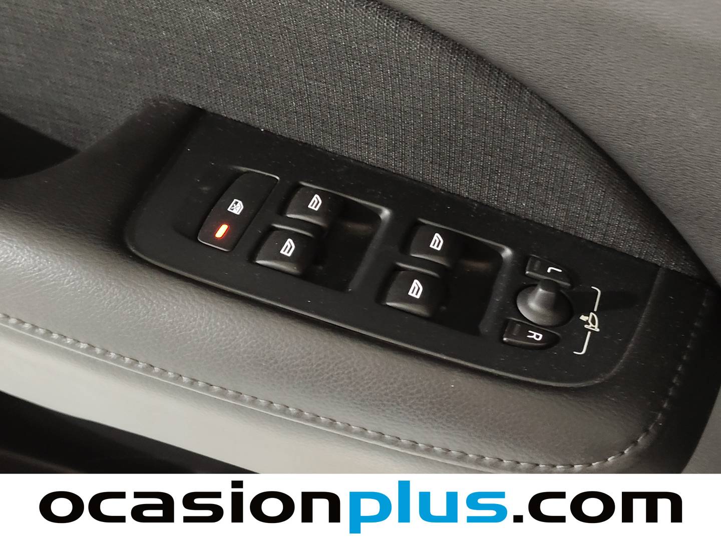 Foto Volvo V60 Volvo V60 D4 Momentum Auto (190 CV)