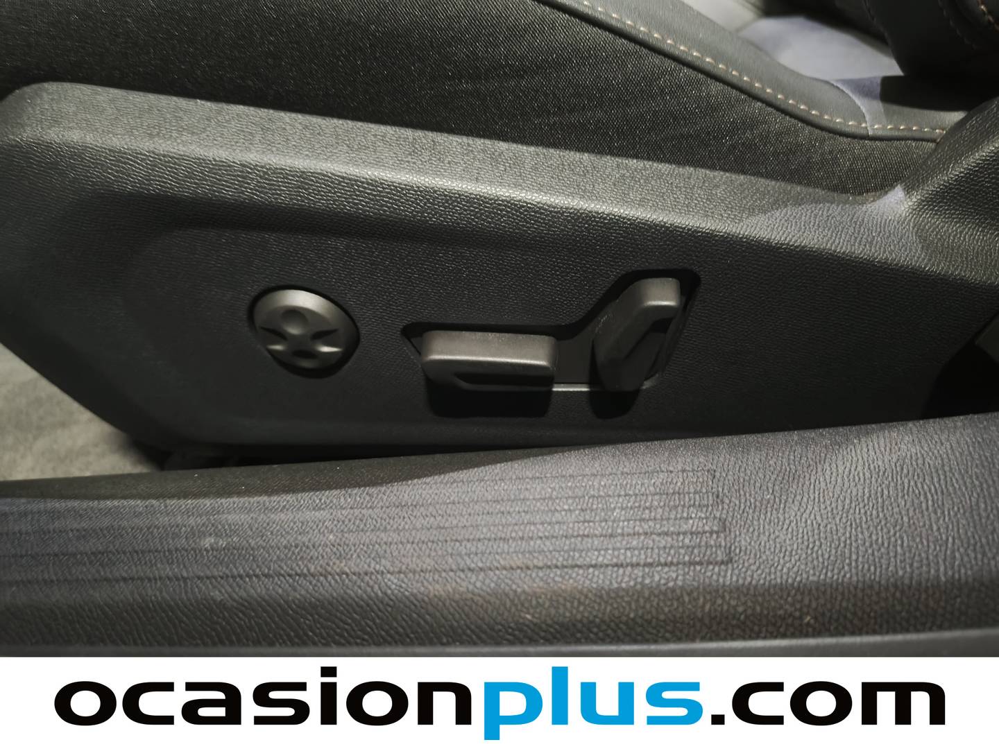 Foto Peugeot 508 Hybrid Peugeot 508 Hybrid 225 GT e-EAT8 (225 CV)