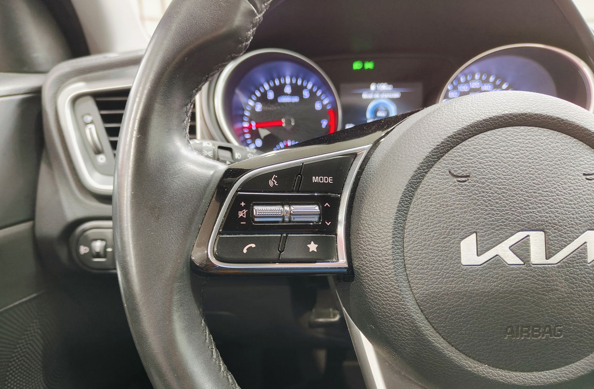 Kia XCeed 1.0 T-GDi Drive - foto 26