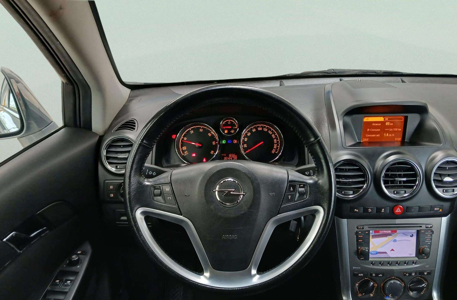 Opel Antara 2.2 CDTI Selective 4x2 - foto 21