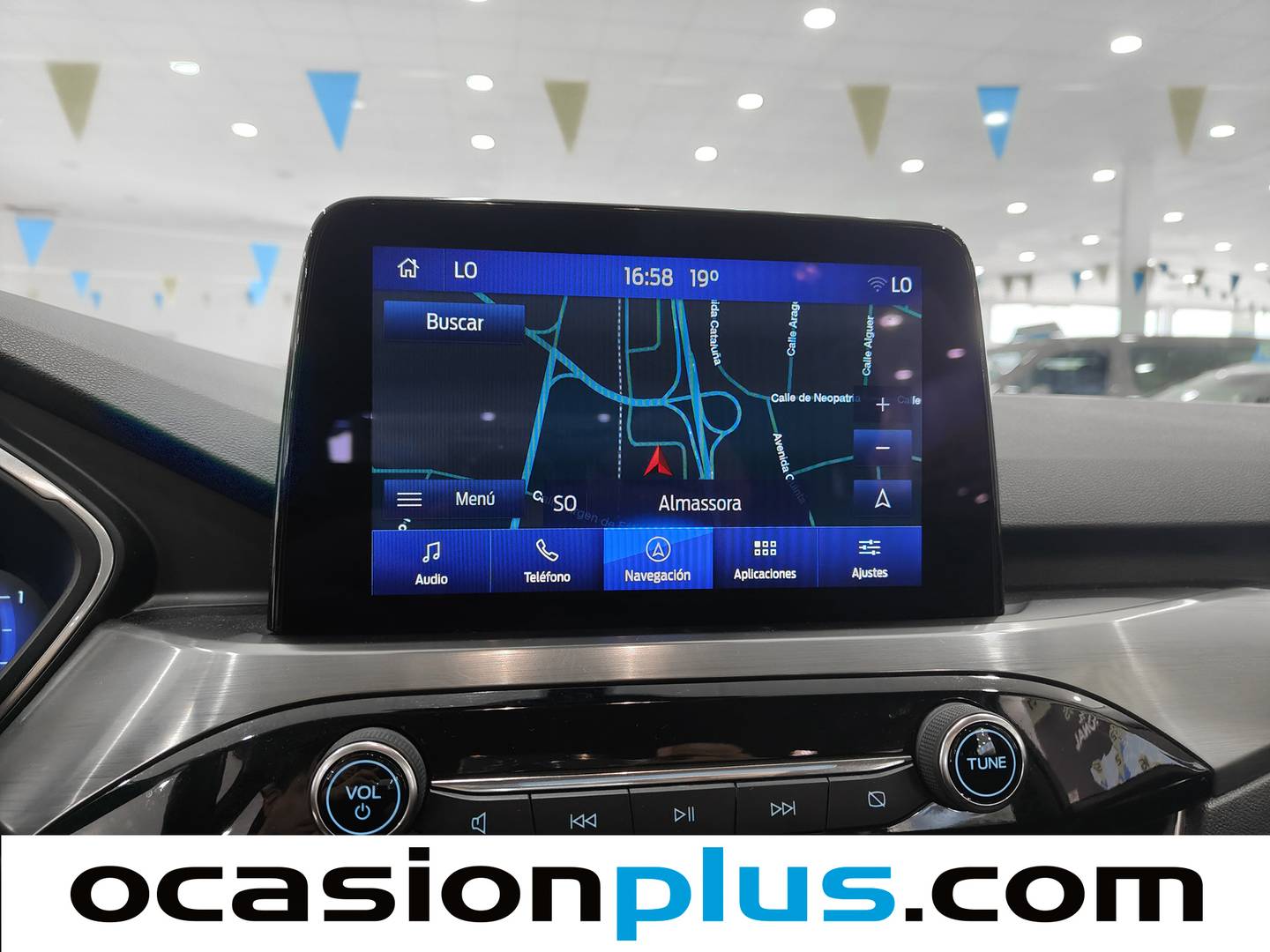 Extras y acabados del Ford Kuga Ford Kuga 2.5 Duratec FHEV Titanium Auto (190 CV)