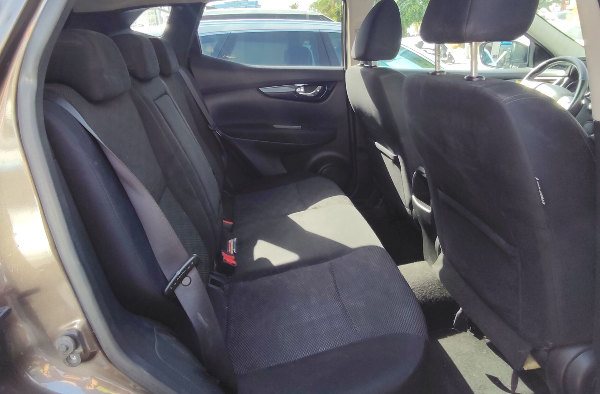 Nissan Qashqai 1.5 dCi N-Connecta 4x2 - foto 15