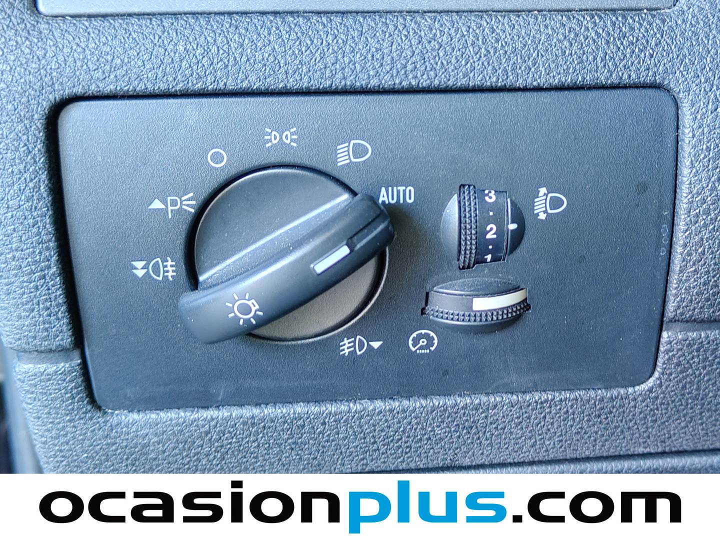 Extras y acabados del Ford Mondeo Ford Mondeo 2.0 TDCI Futura (130 CV)