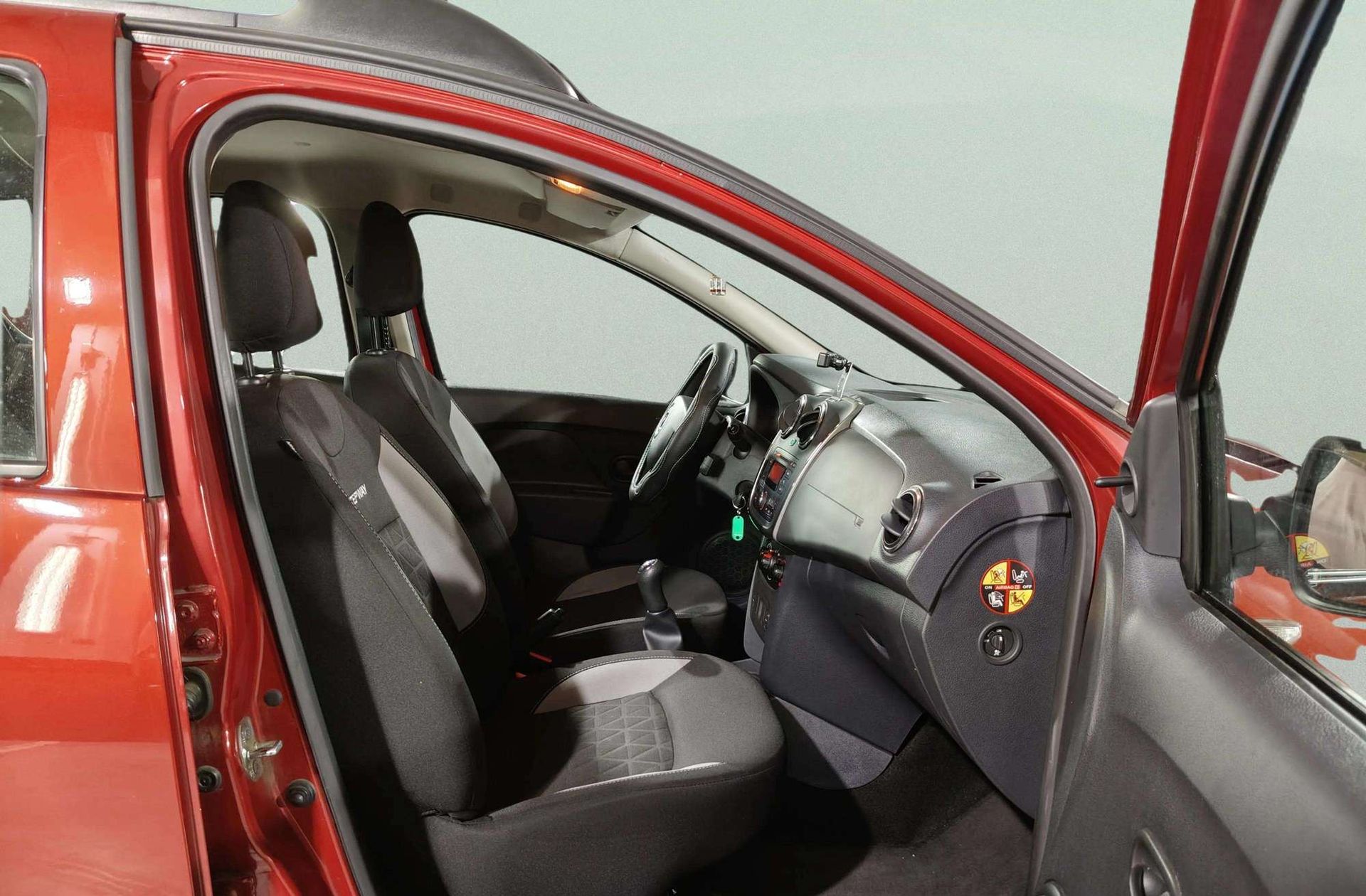 Dacia Sandero Stepway TCe - foto 14