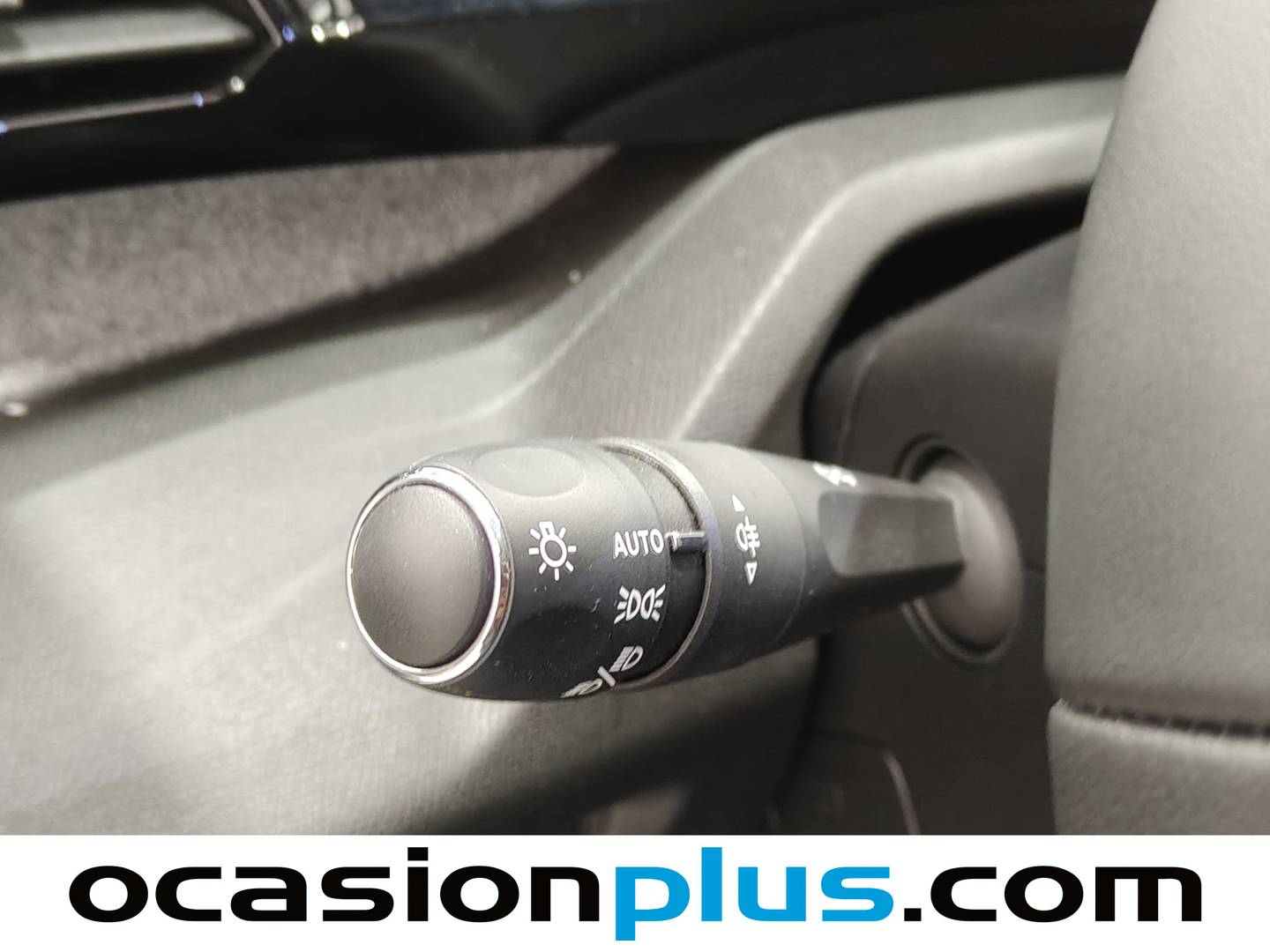 Foto Peugeot 308 Peugeot 308 Allure Hybrid eDCS6 (145 CV)