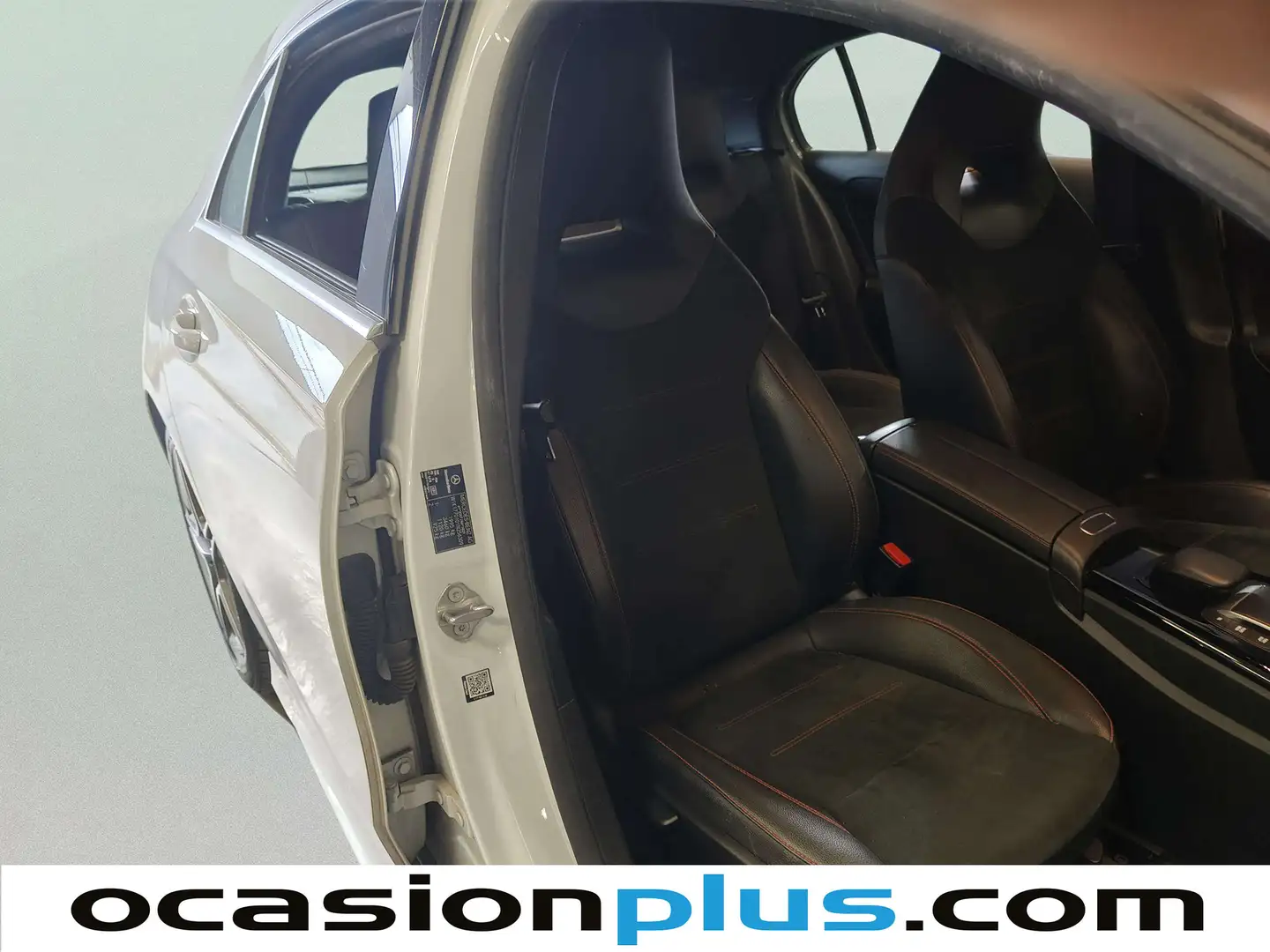 Foto Mercedes Clase A Mercedes-Benz Clase A 180d (116 CV) Pack AMG