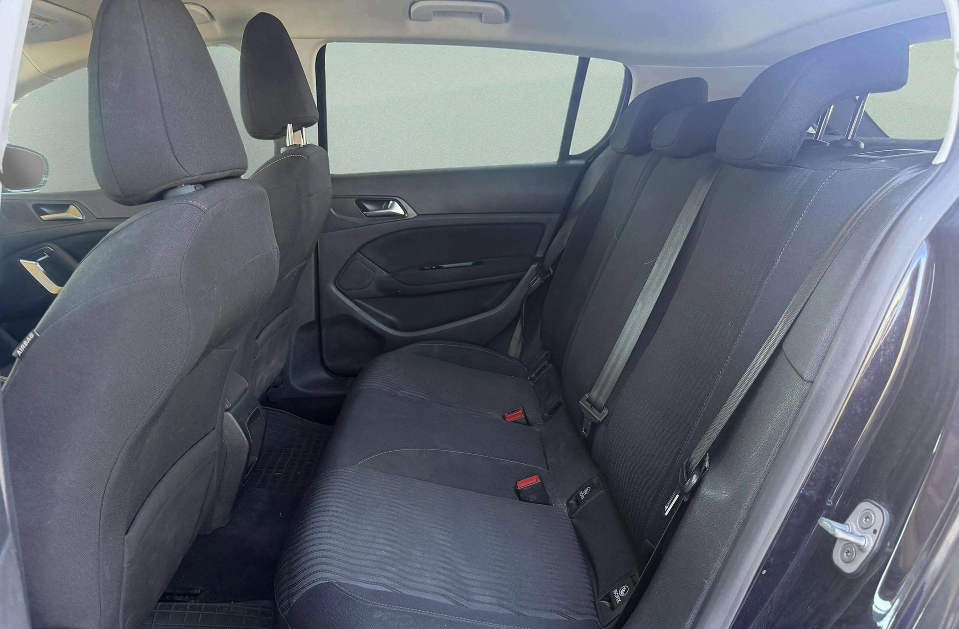 Peugeot 308 1.6 THP Active - foto 11