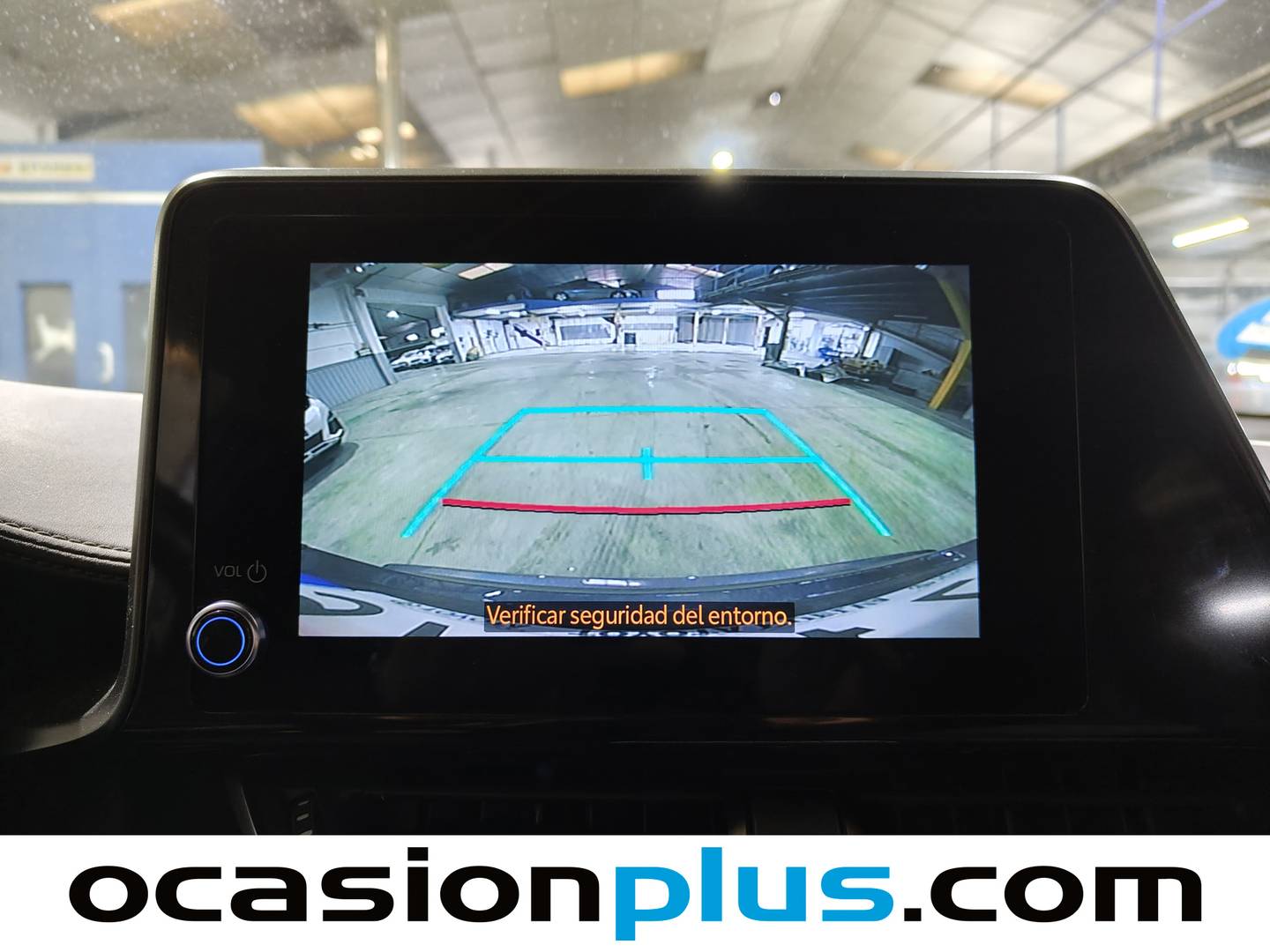 Foto Toyota C-HR Toyota C-HR 1.8 125H Advance (122 CV)