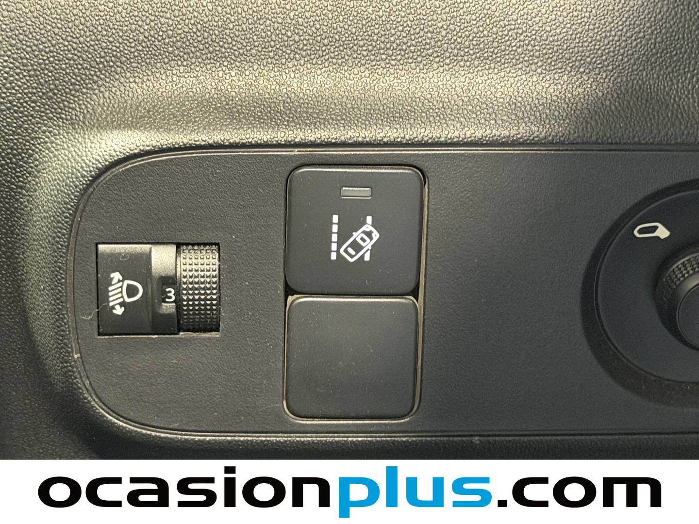 Extras y acabados del Citroën C3 Citroën C3 BlueHDi 100 S&S Live Pack (100 CV)