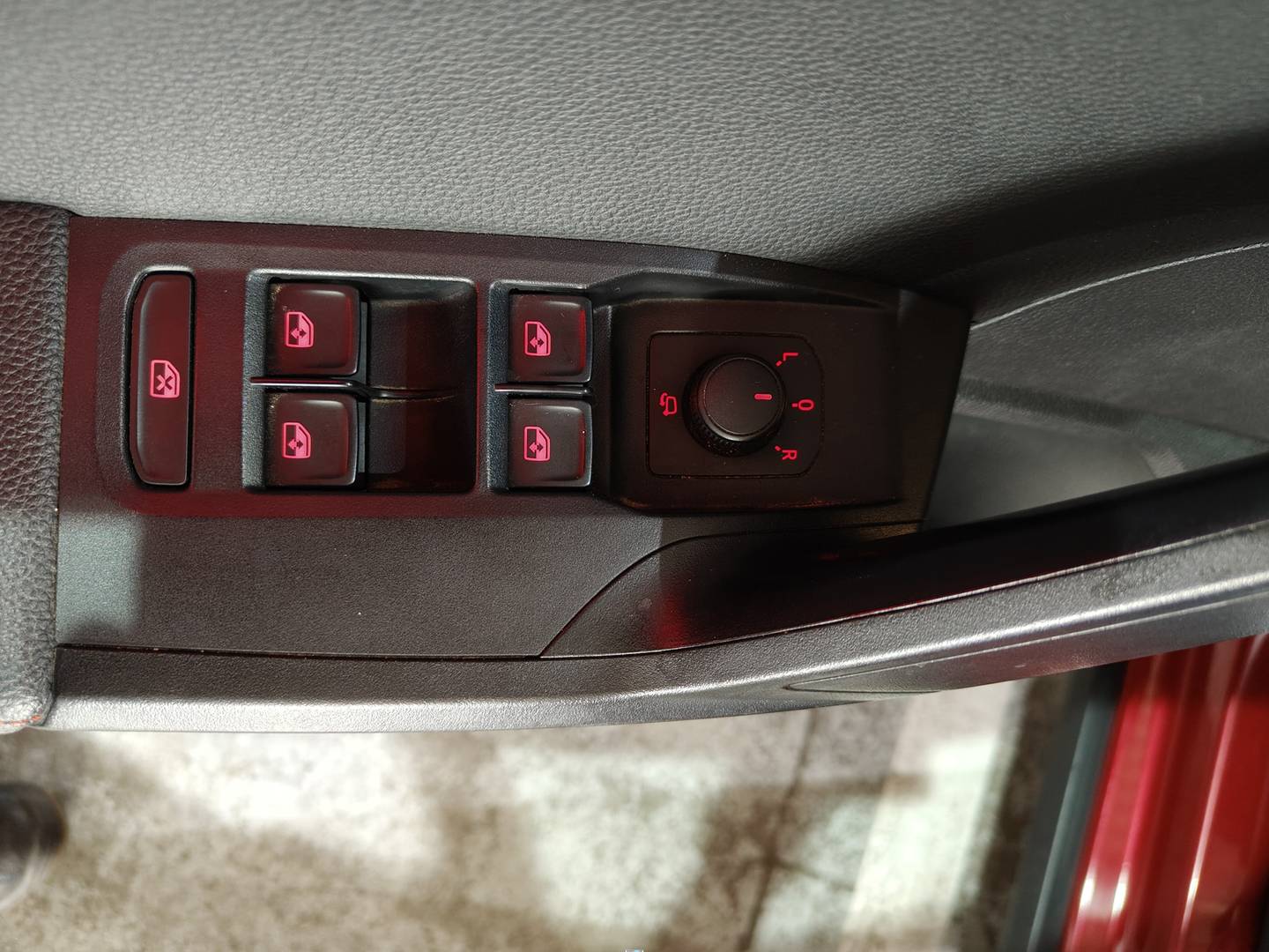 Foto Seat Arona SEAT Arona 1.5 TSI S&S FR XL DSG (150 CV)