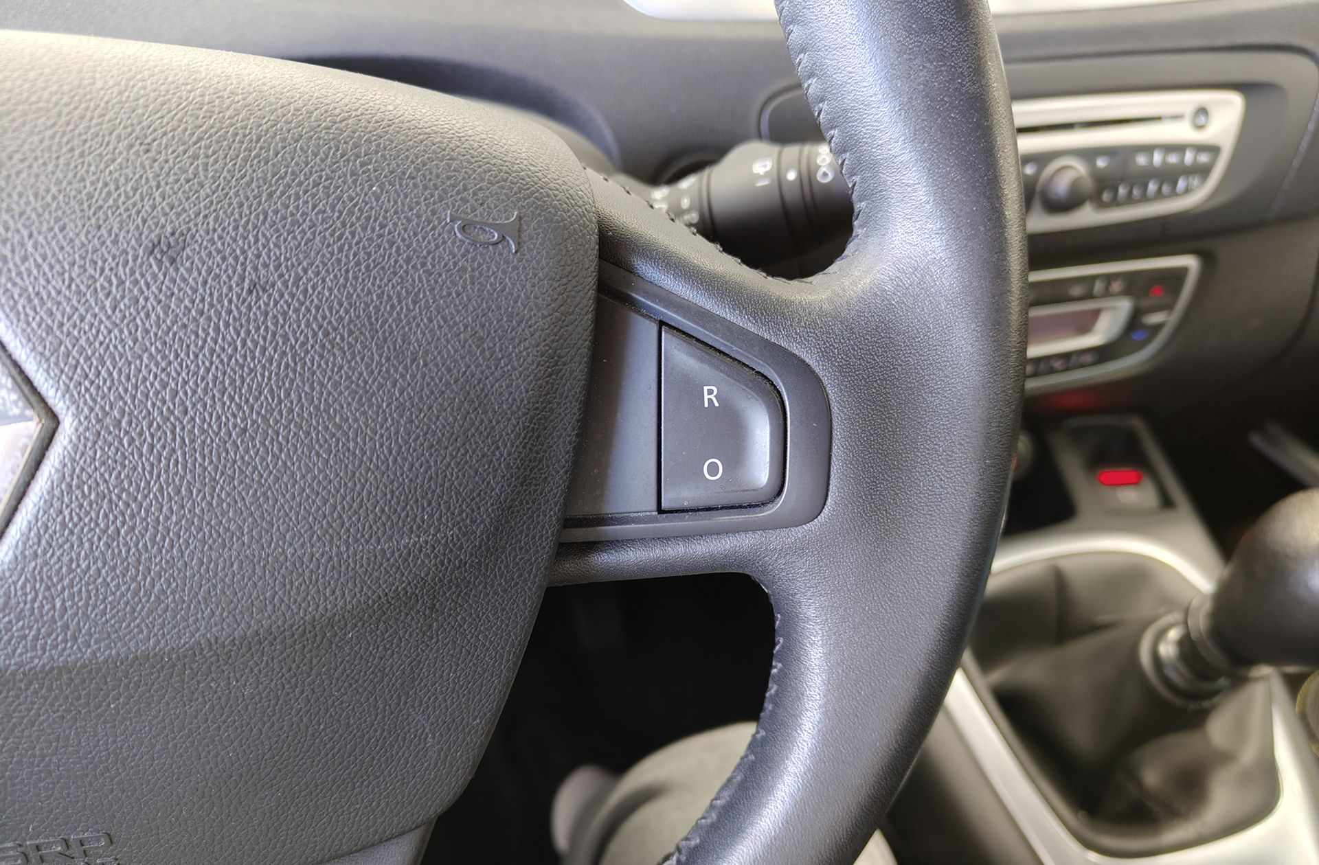 Renault Grand Scénic Dynamique dCi - foto 19