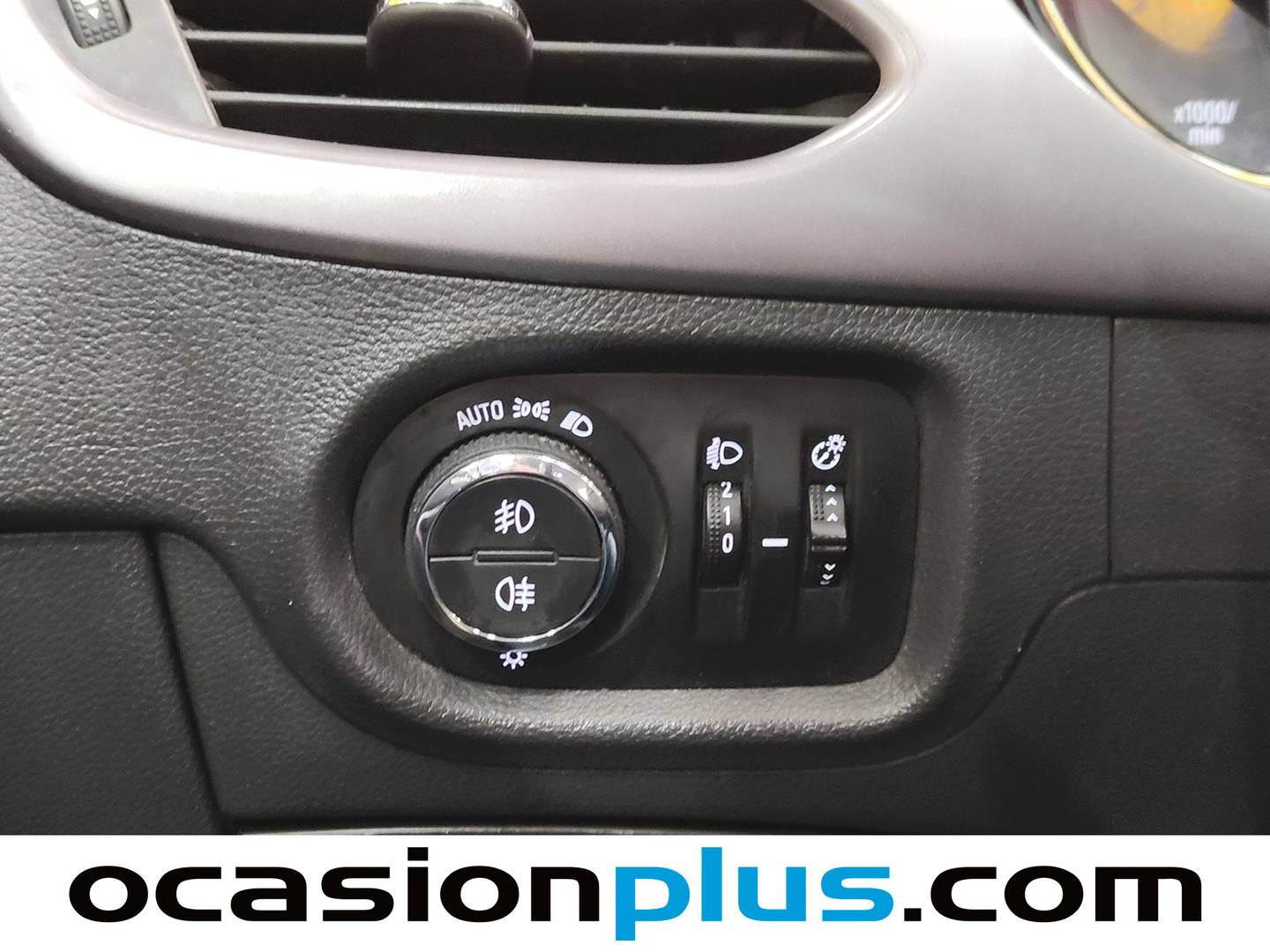 Foto Opel Astra Opel Astra Sports Tourer 1.6 CDTI Selective (110 CV)